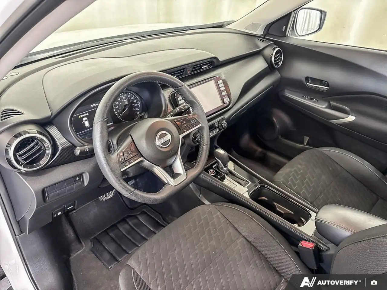 Nissan Kicks photo Nissan Kicks