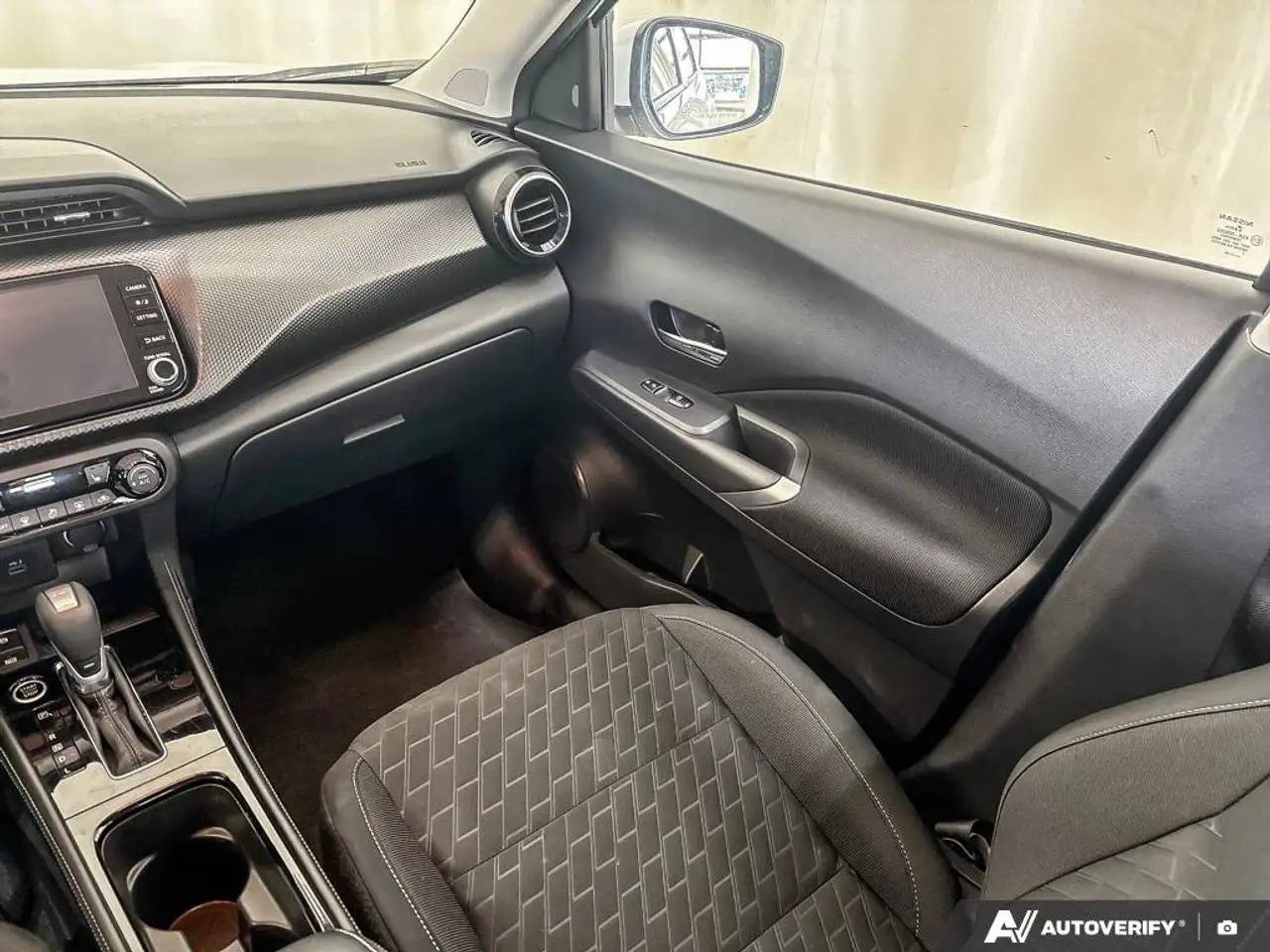 Nissan Kicks photo Nissan Kicks