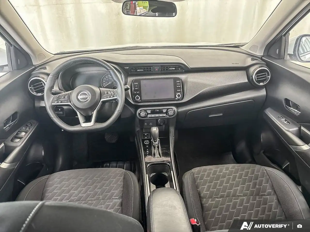 Nissan Kicks photo Nissan Kicks