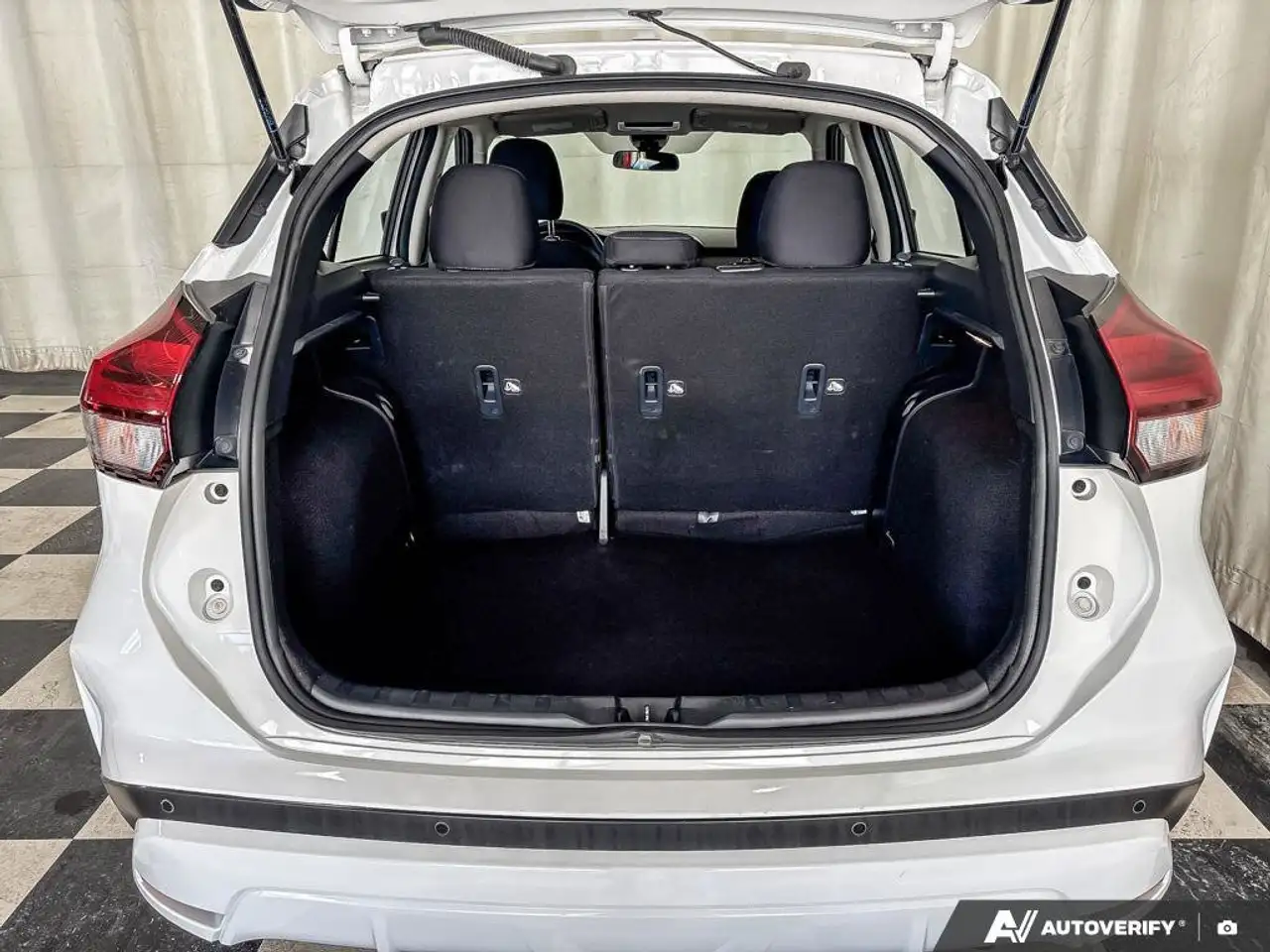 Nissan Kicks photo Nissan Kicks