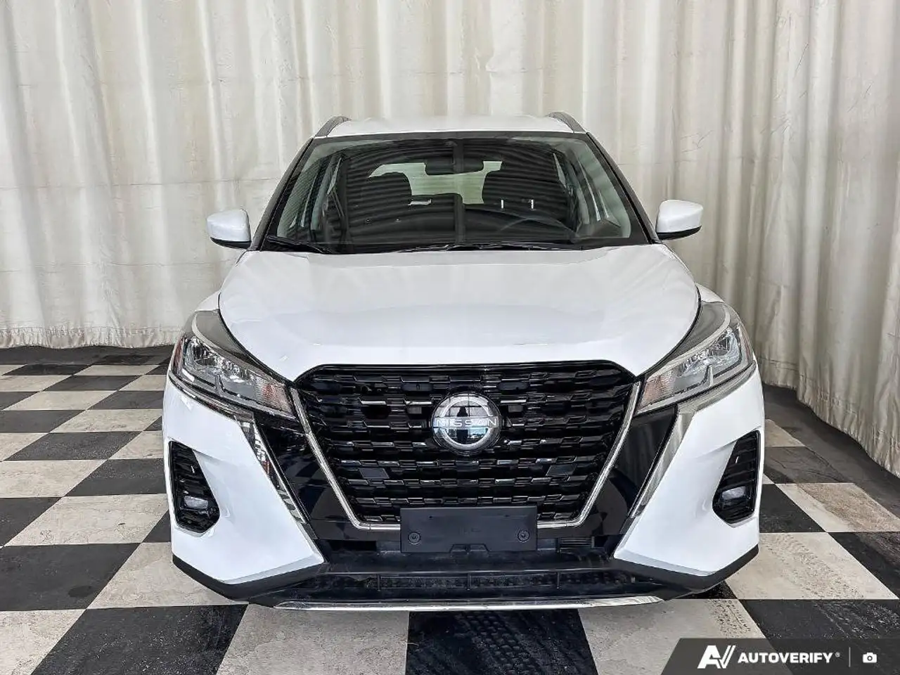 Nissan Kicks photo Nissan Kicks