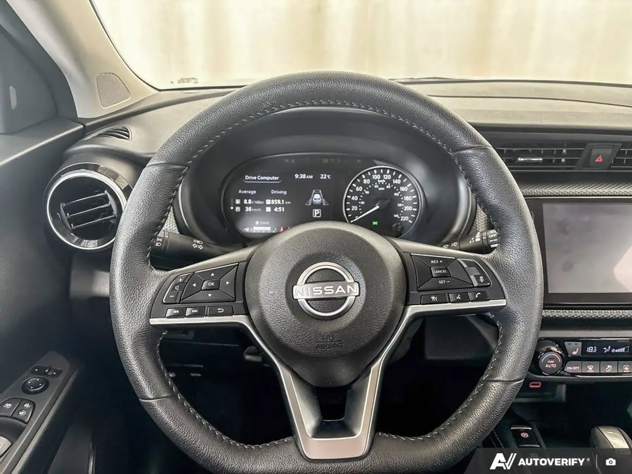 Nissan Kicks photo Nissan Kicks