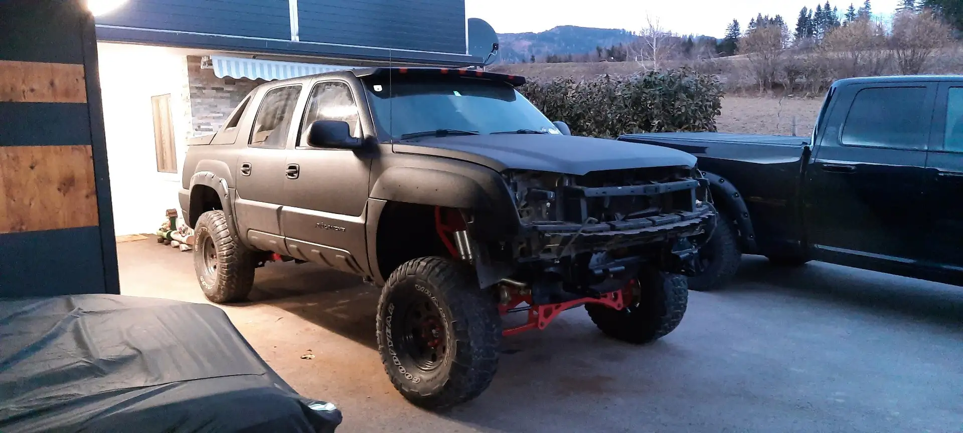 Chevrolet Avalanche Schwarz - 1