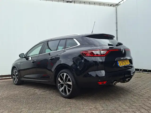 Renault Megane view 2