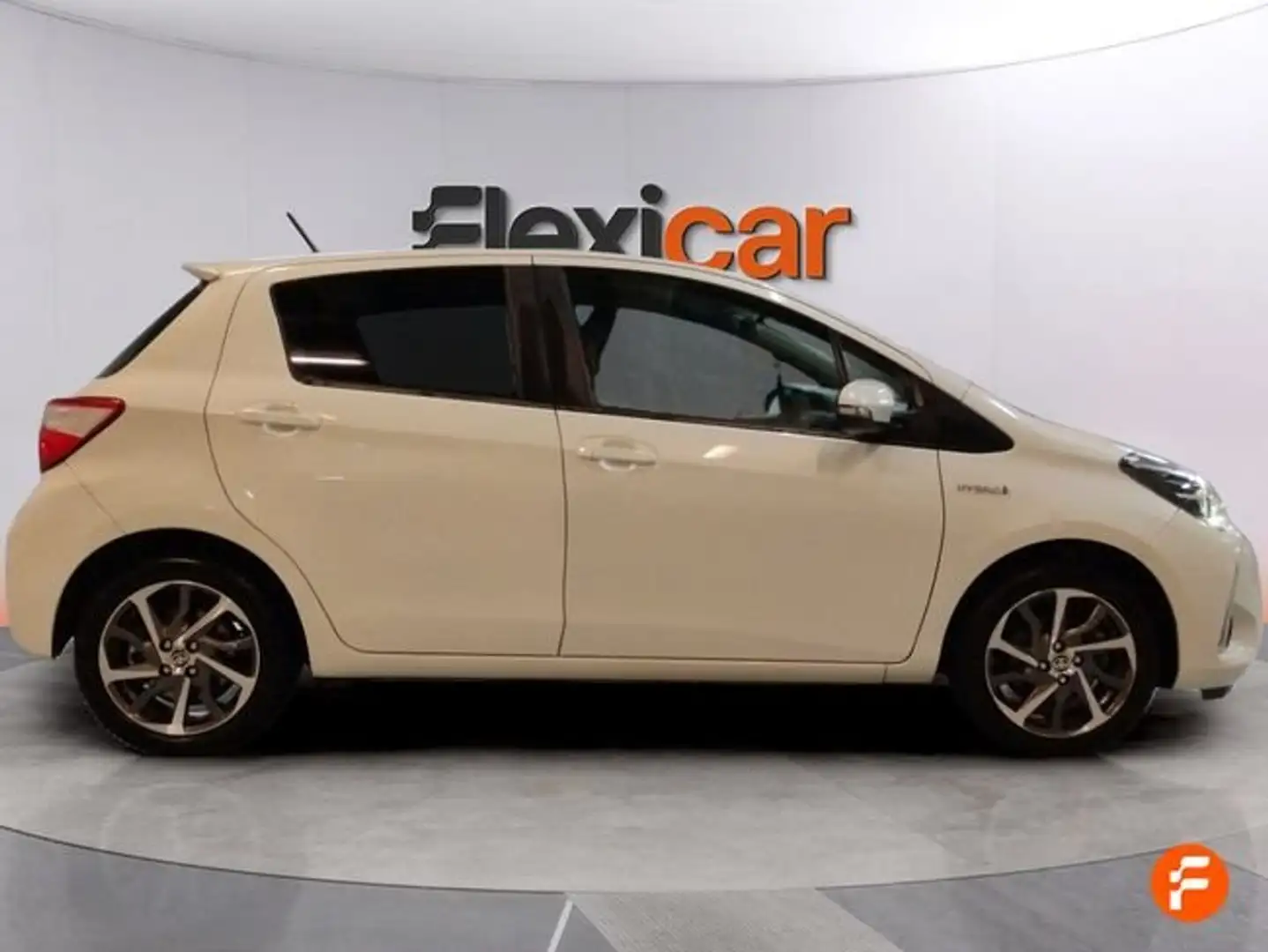 Toyota Yaris 100H 1.5 Active Tech Blanco - 2
