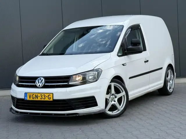 2020 Volkswagen Caddy in White for sale