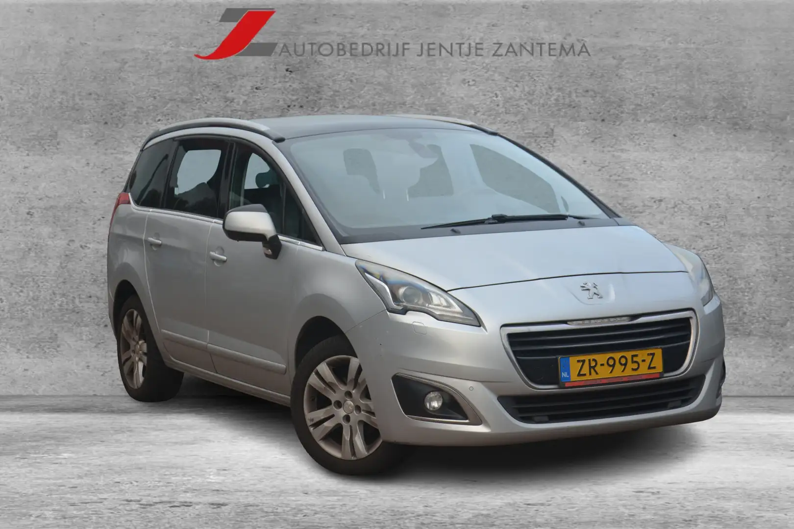 Peugeot 5008 1.6 e-HDi Style 5p. | Navigatie | Leer | HUD | Pan Gris - 1