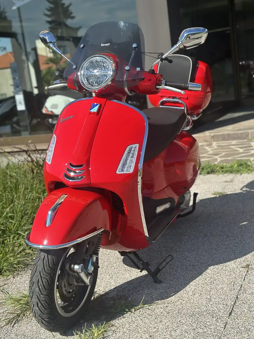 Vespa GTS Super 300 super gts 300 - 2