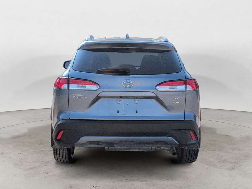 2022 Toyota Corolla Cross LE l HTD Seats & Steering l ACC/LKAT/BSM — снимка 1