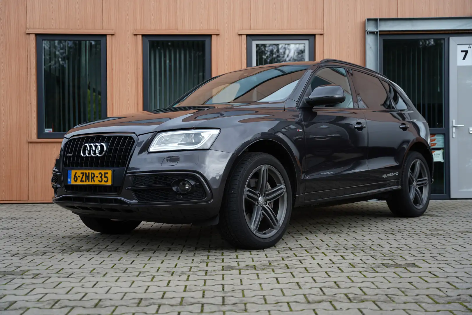 Audi Q5 3.0 TDI quattro Pro Line S | COMPLEET Grijs - 1