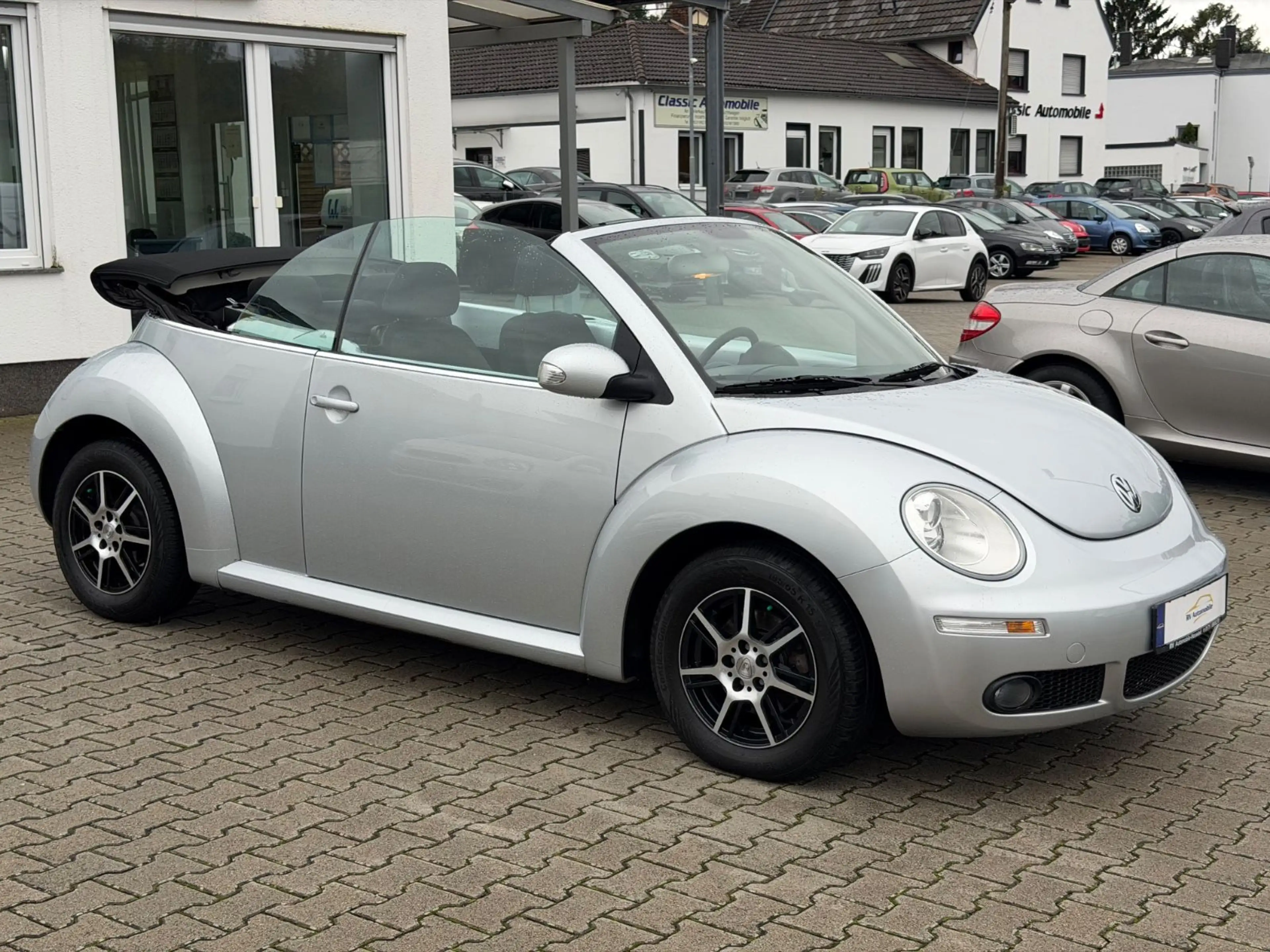 Volkswagen New Beetle Cabriolet 1.6 — photo 10
