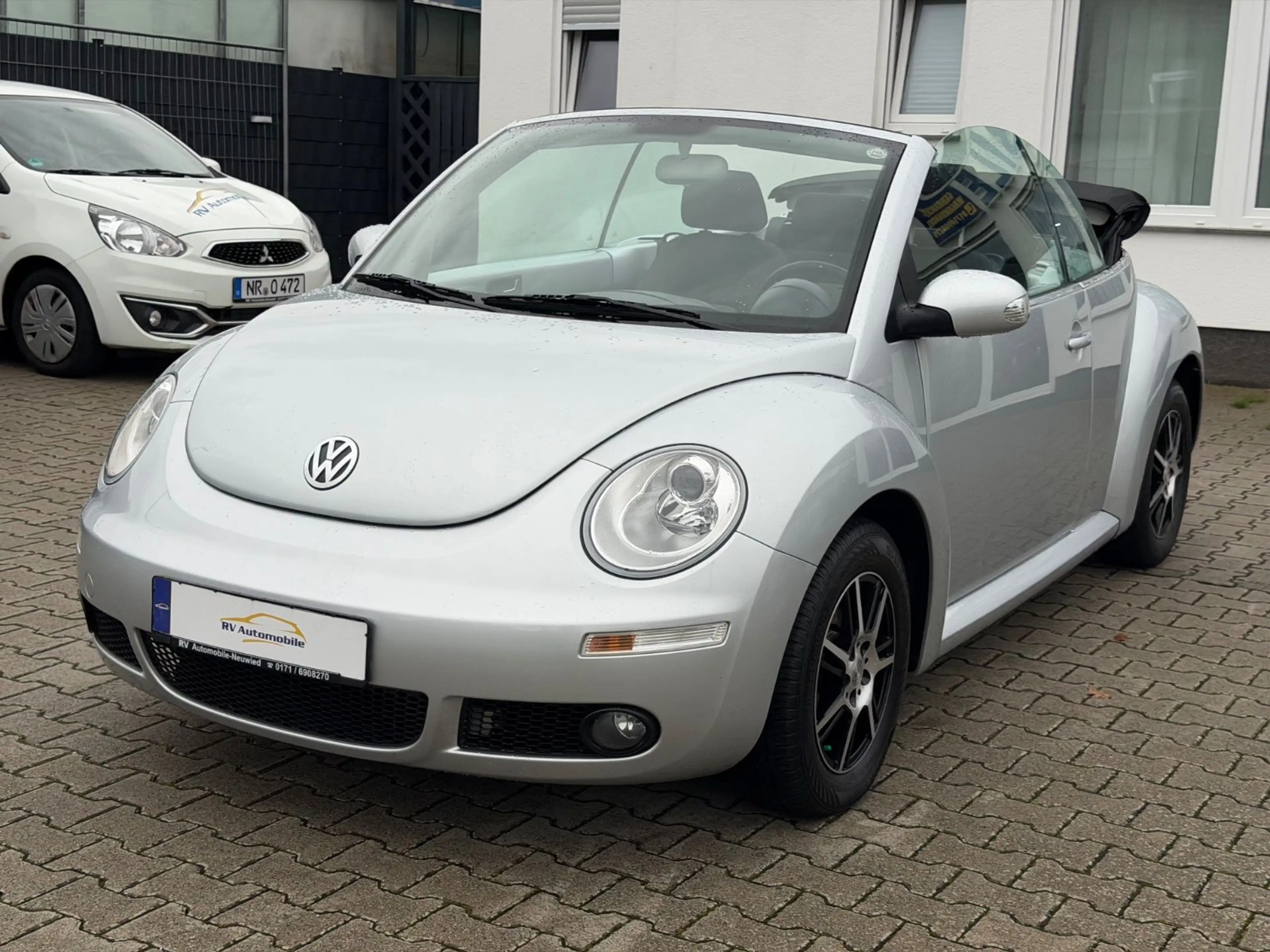Volkswagen New Beetle Cabriolet 1.6 — photo 12
