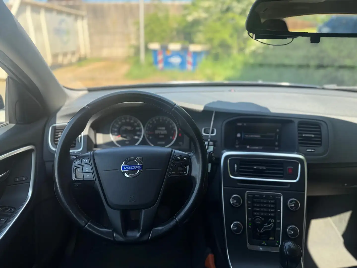 Volvo V60 T3 Start/Stop 150pk Kinetic Azul - 2