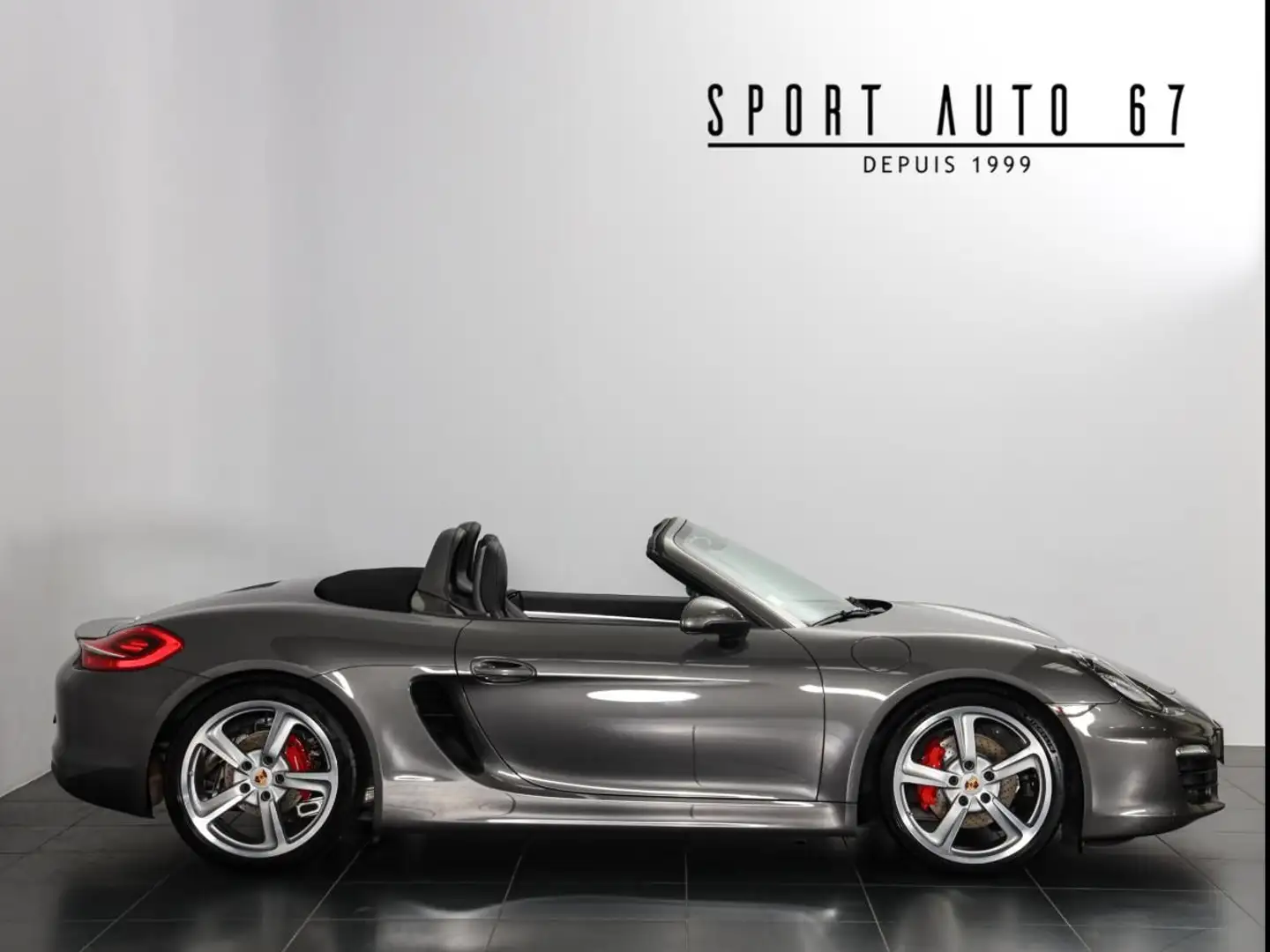Porsche Boxster S Flat 6 3.4 L - 2