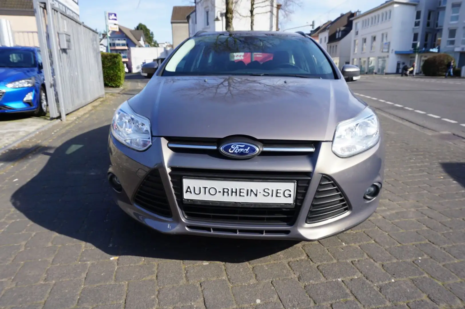 Ford Focus Turnier Sync Edition 1-Hand/Klima/TÜV neu Braun - 2