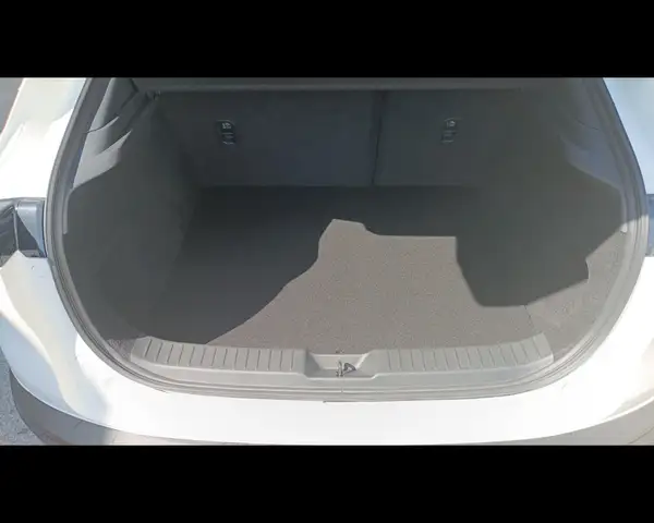 Mazda CX-30 view 13