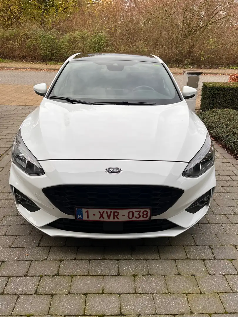 Ford Focus Focus 1.5 TDCi DPF Start-Stopp-System Aut. ST-Line Blanc - 1