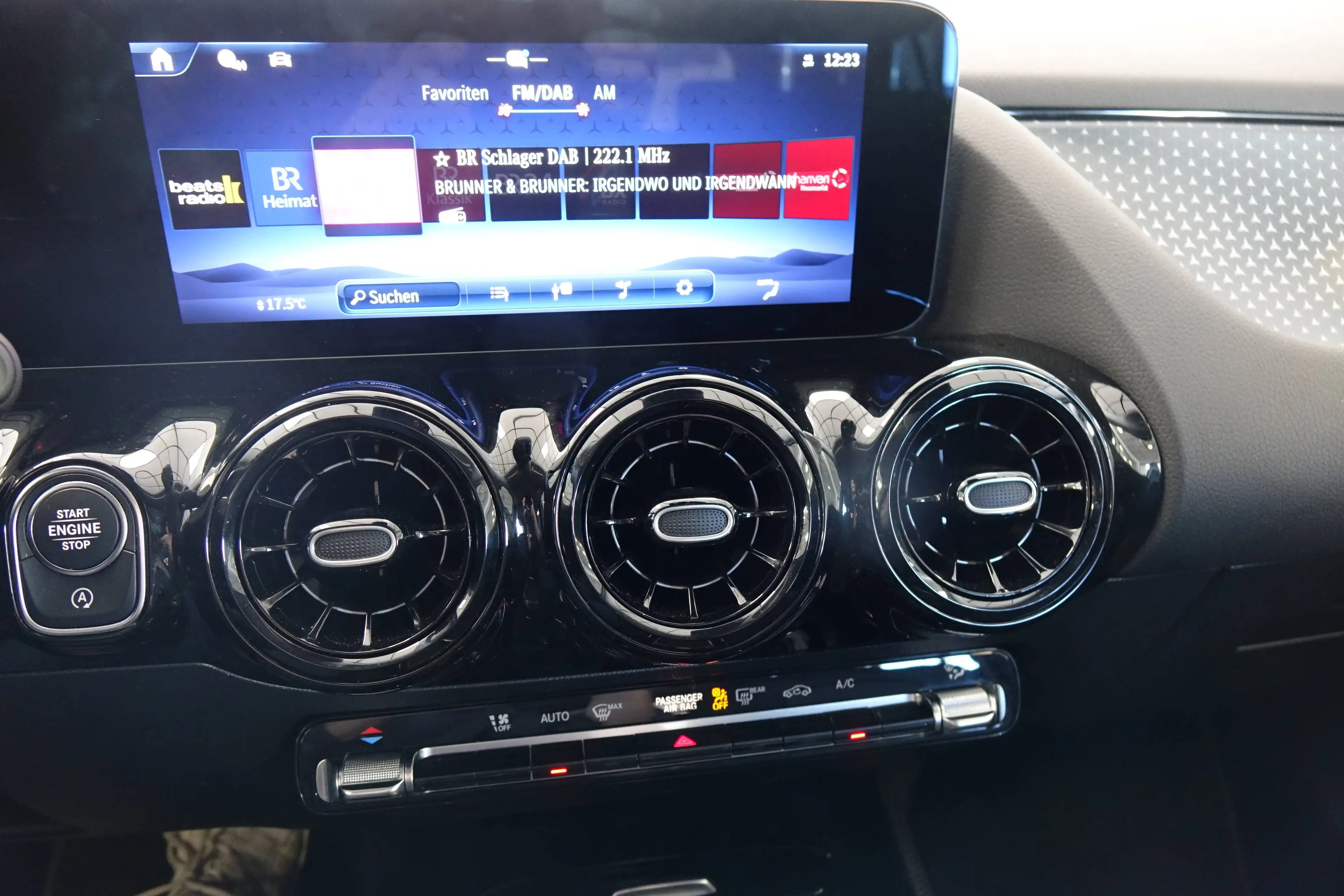 Mercedes-Benz GLA 180 GLA 180 d (247.710) — photo 13