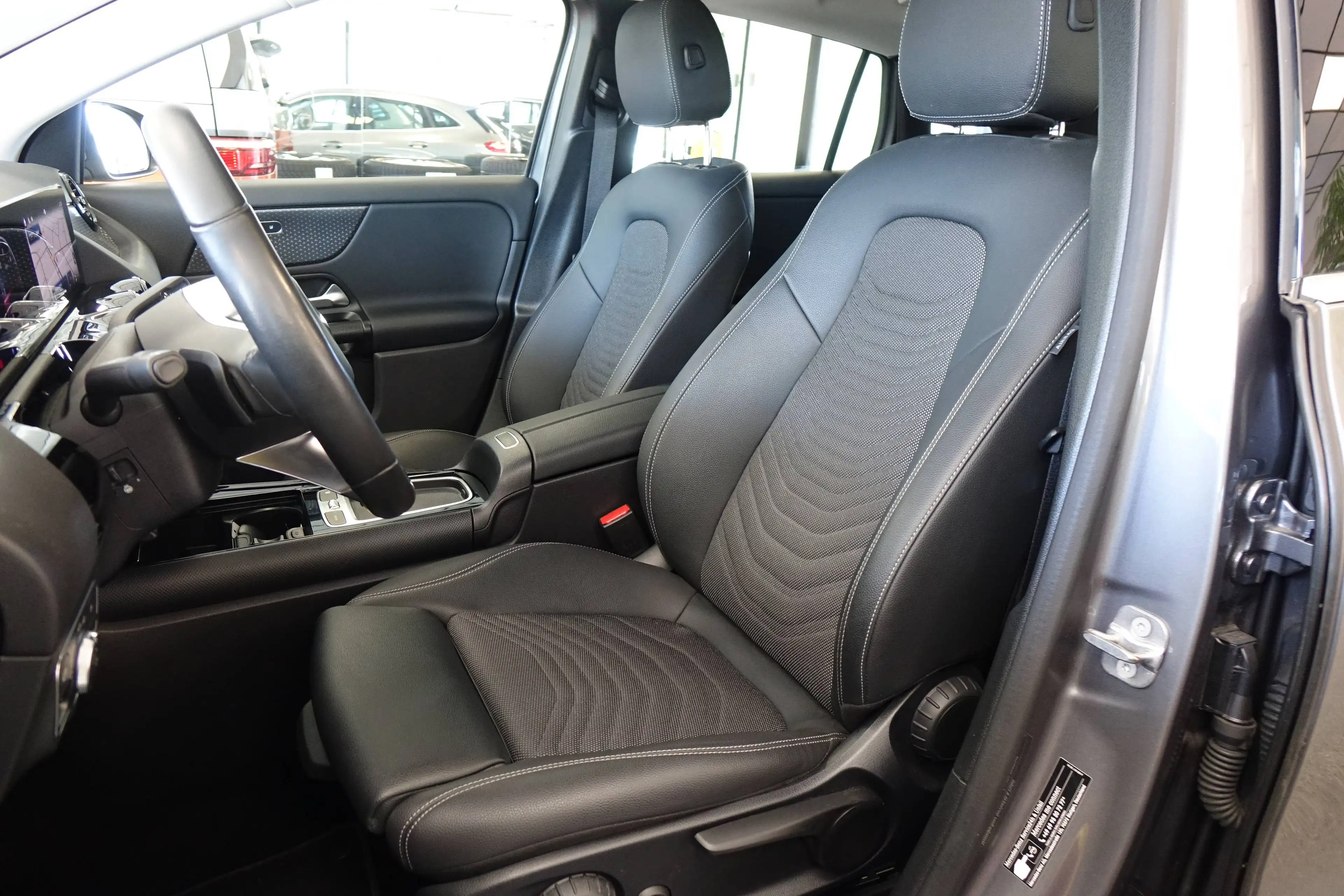 Mercedes-Benz GLA 180 GLA 180 d (247.710) — photo 6