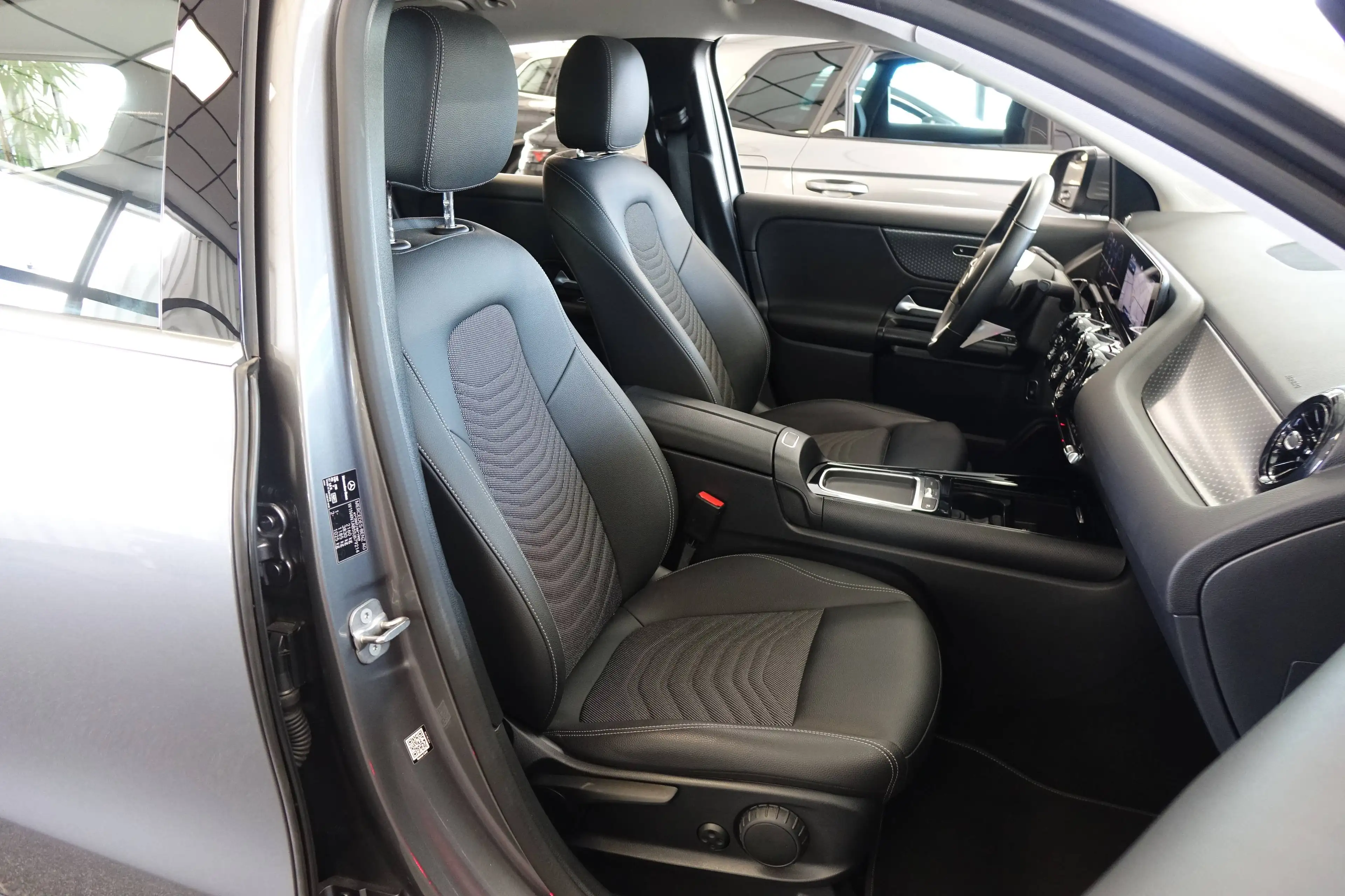 Mercedes-Benz GLA 180 GLA 180 d (247.710) — photo 7