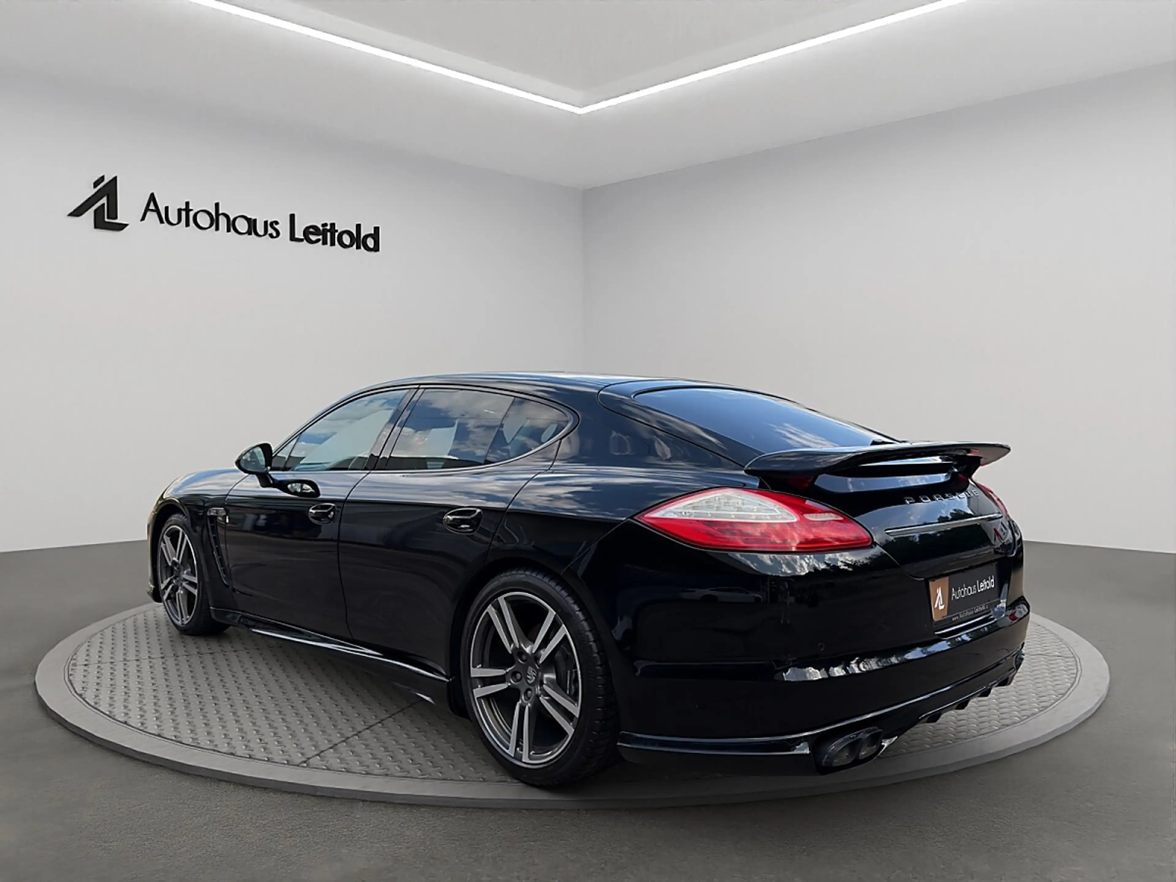 Porsche Panamera 3.0 V6 Diesel LEDER CAM SPORTCHRONO NAVI BOSE B... — photo 4