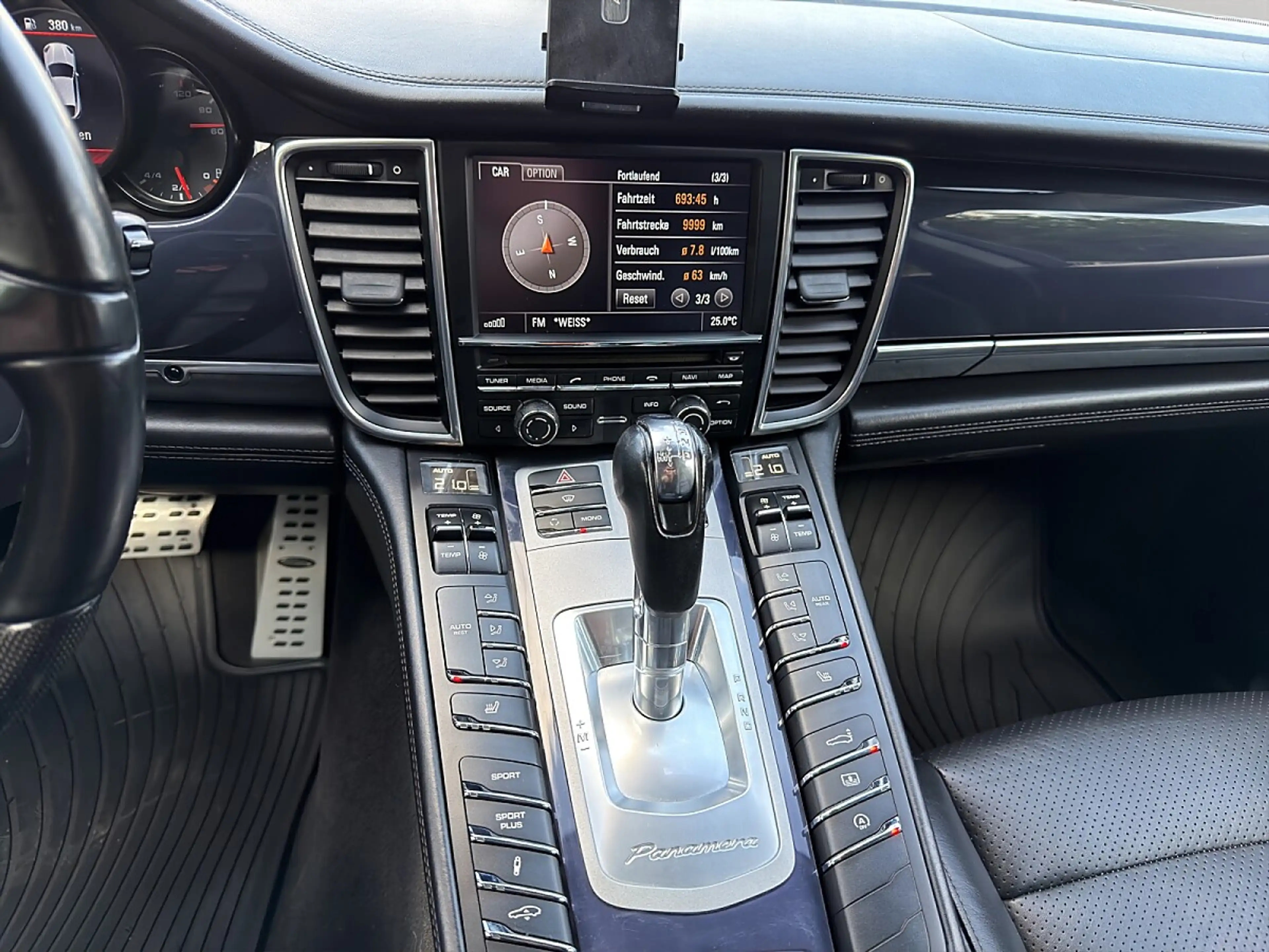 Porsche Panamera 3.0 V6 Diesel LEDER CAM SPORTCHRONO NAVI BOSE B... — photo 10