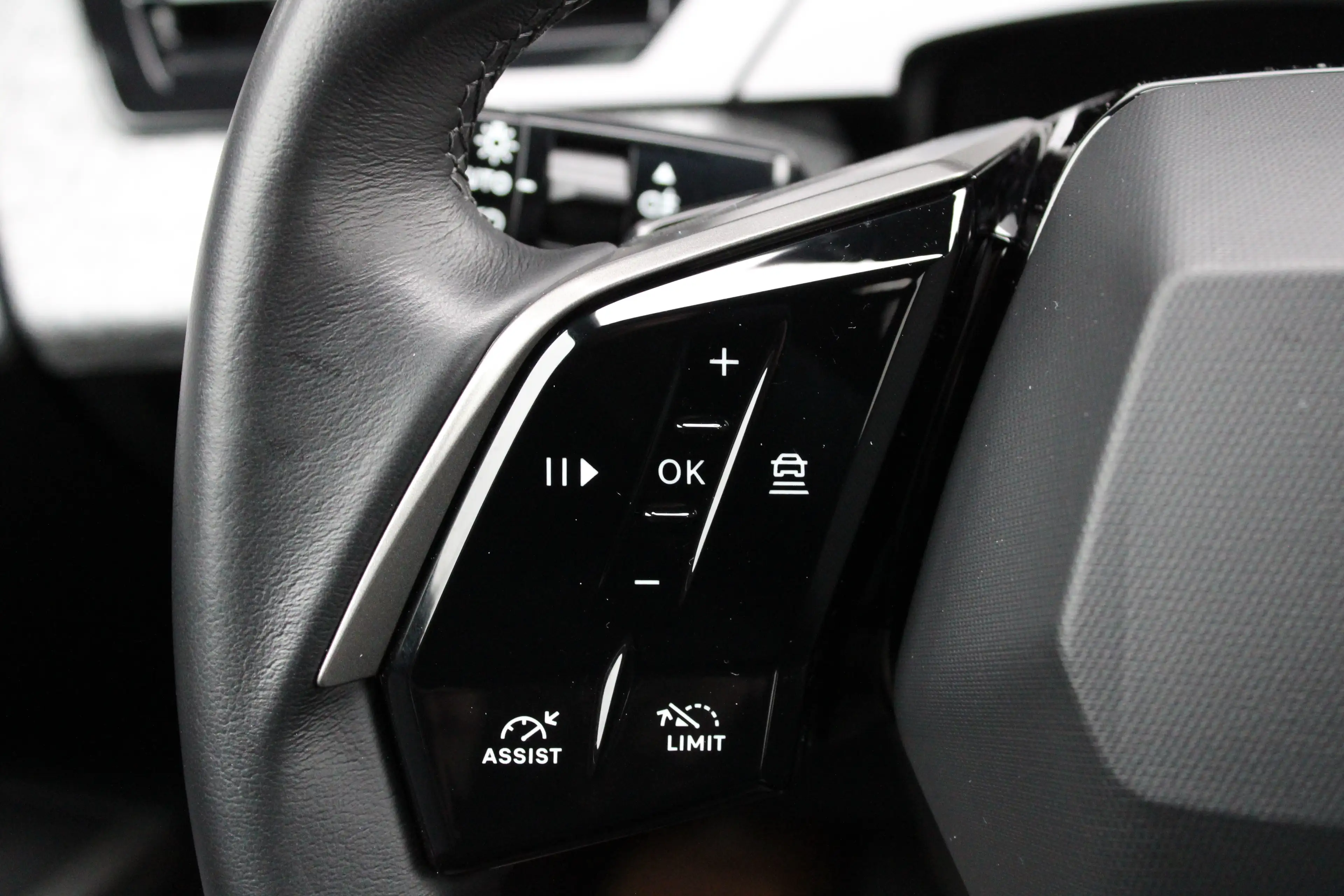 Peugeot 5008 1.2 Hybrid 136 Allure | Automaat | Navigatie | Cam — photo 25