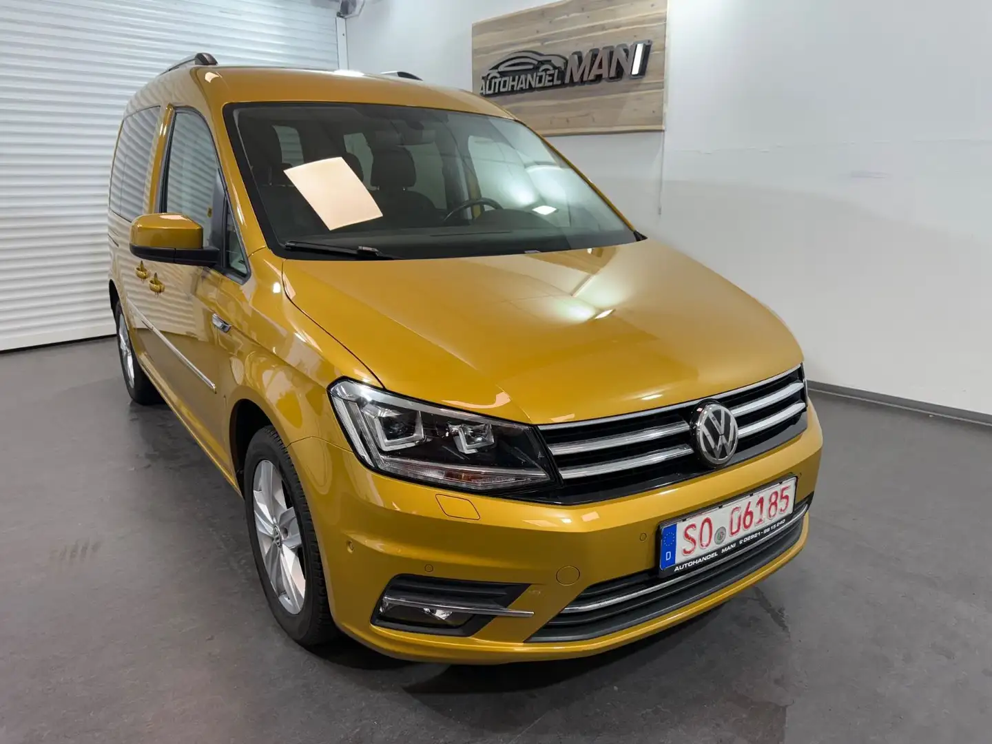 Volkswagen Caddy PKW Highline BMT/DSG/AHK/LED/Kamera/PDC Goud - 1