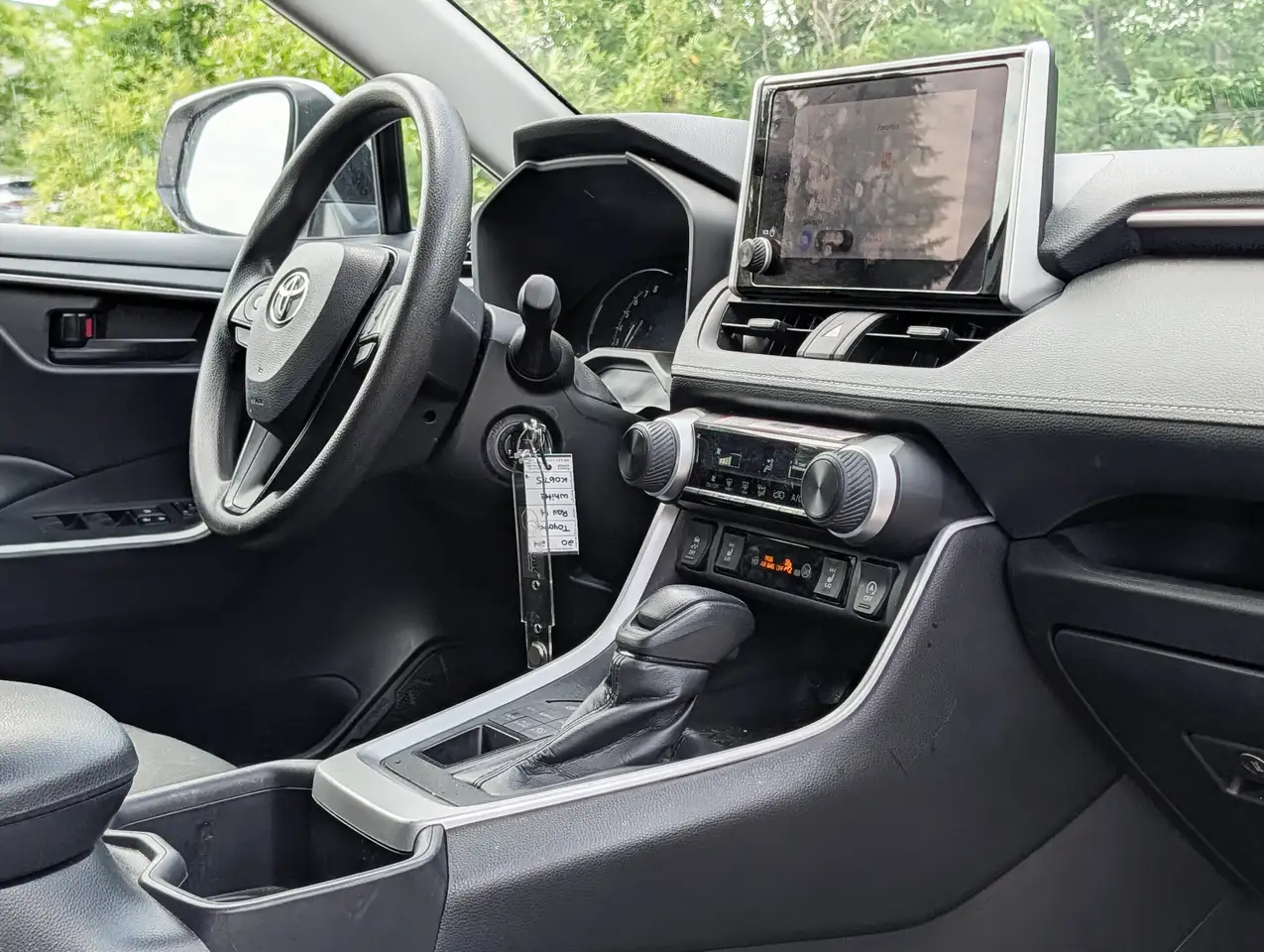 Toyota RAV 4 снимка Toyota RAV 4