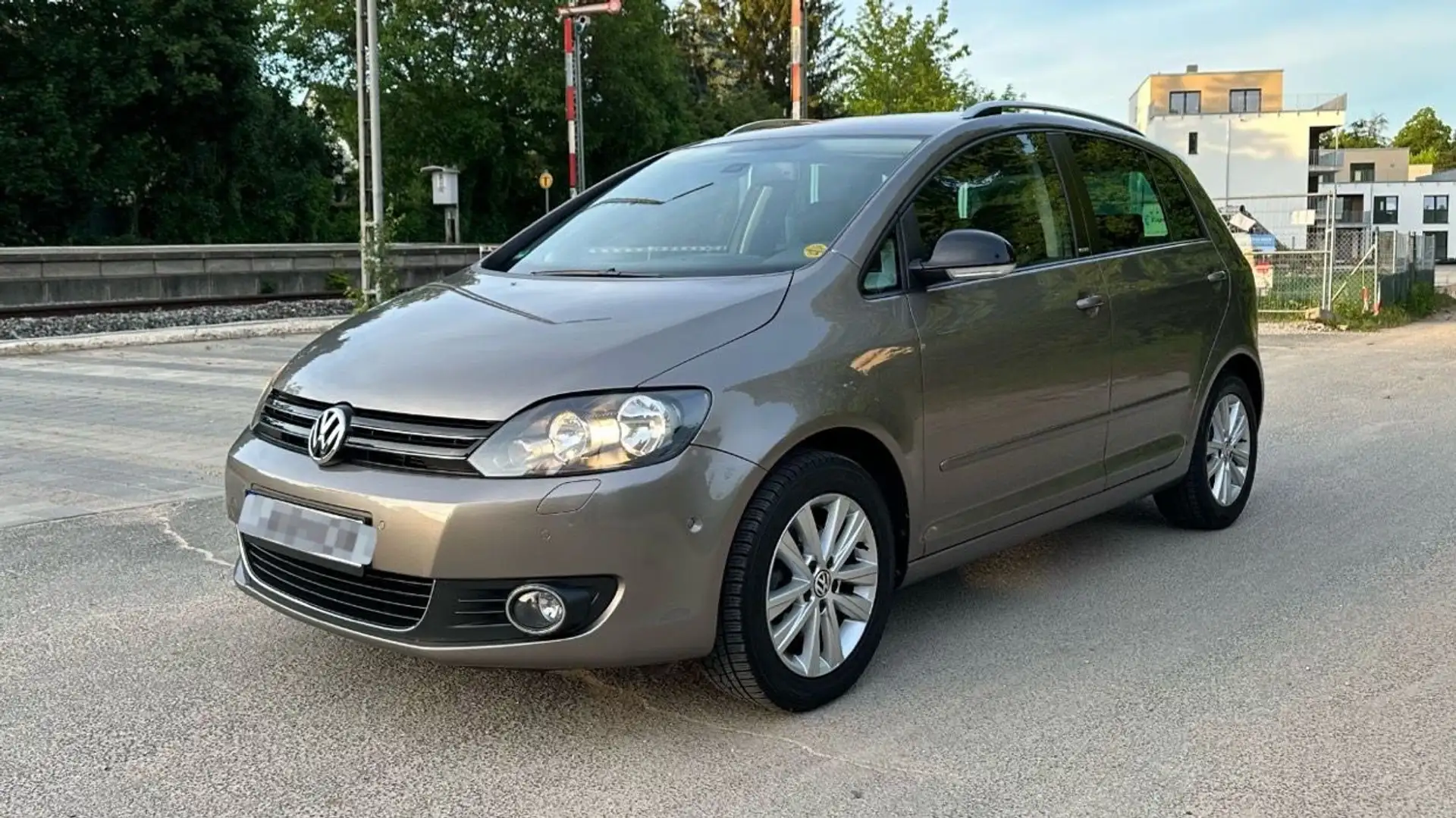 Volkswagen Golf Sportsvan Style 1.2 TSI | Automatik | 76.000 km | Unfallfrei Braun - 1