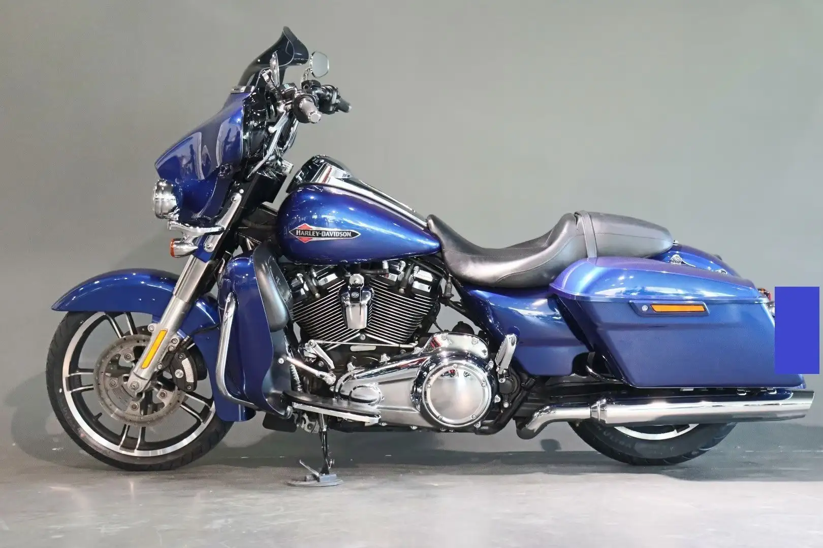Harley-Davidson Street Glide Touring FLHXS Special Blau - 2