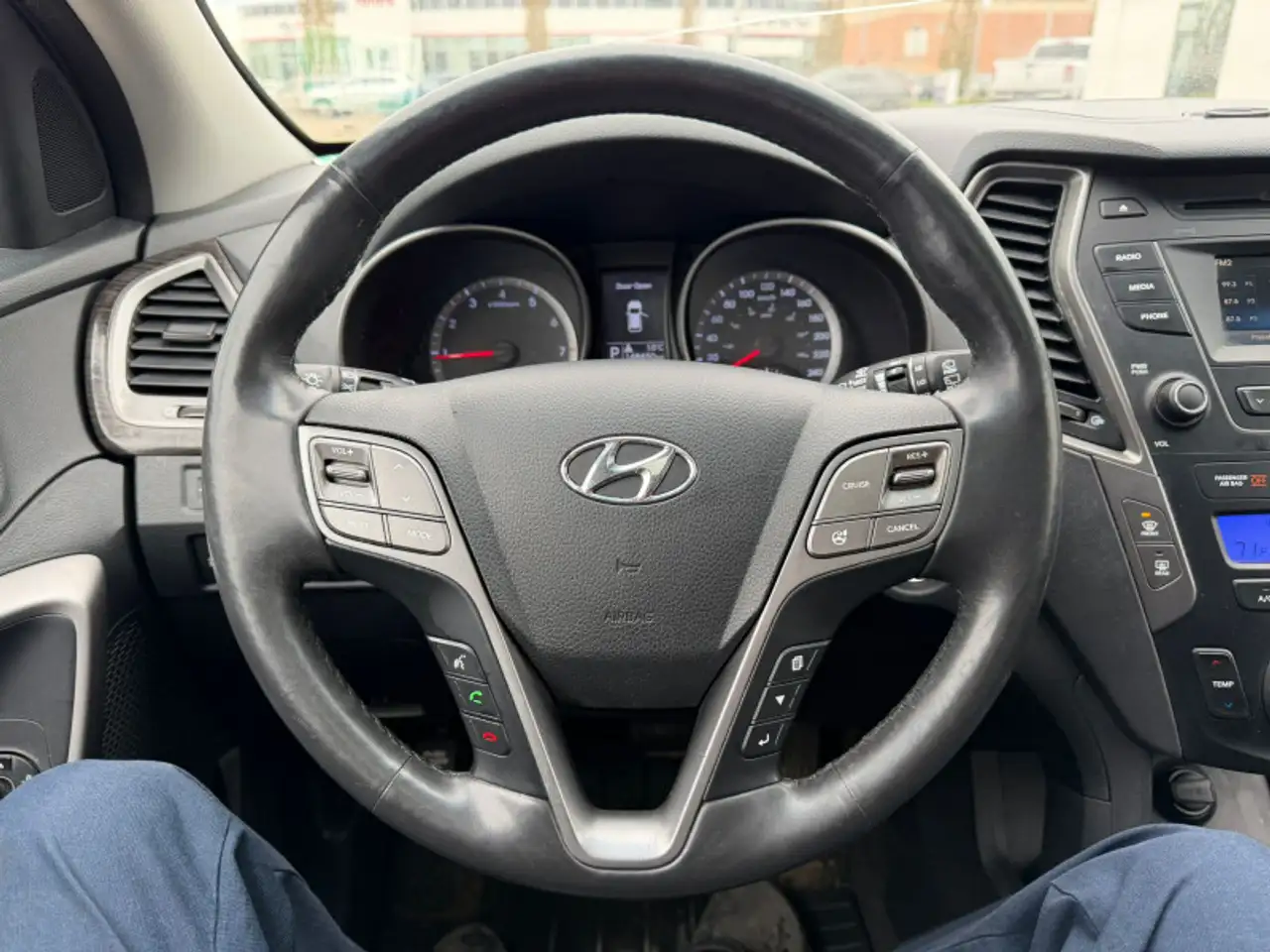 Hyundai SANTA FE снимка Hyundai SANTA FE