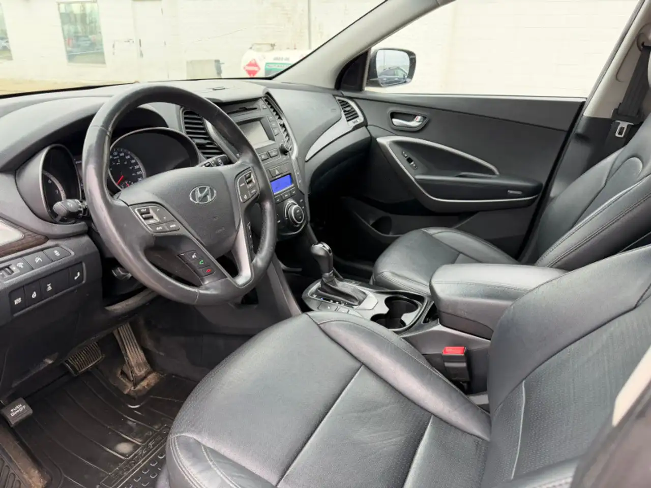 Hyundai SANTA FE снимка Hyundai SANTA FE