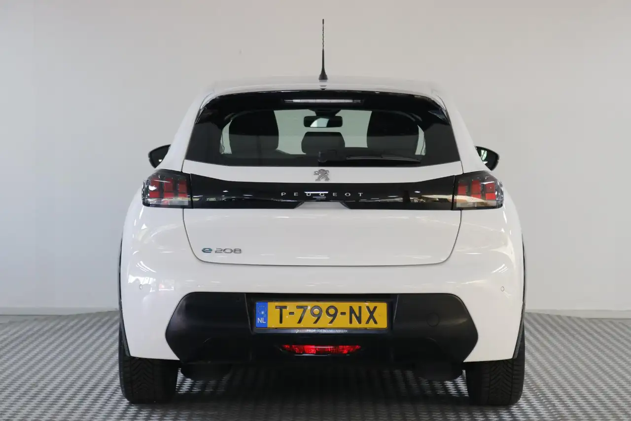 Peugeot E-208 EV Active Pack 50 kWh All-Seasons Climate Carp, миниатюра 10