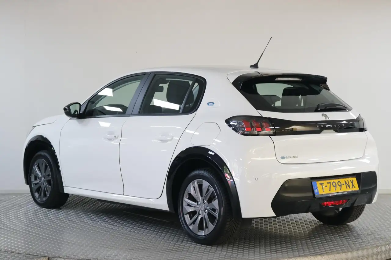 Peugeot E-208 EV Active Pack 50 kWh All-Seasons Climate Carp, миниатюра 9