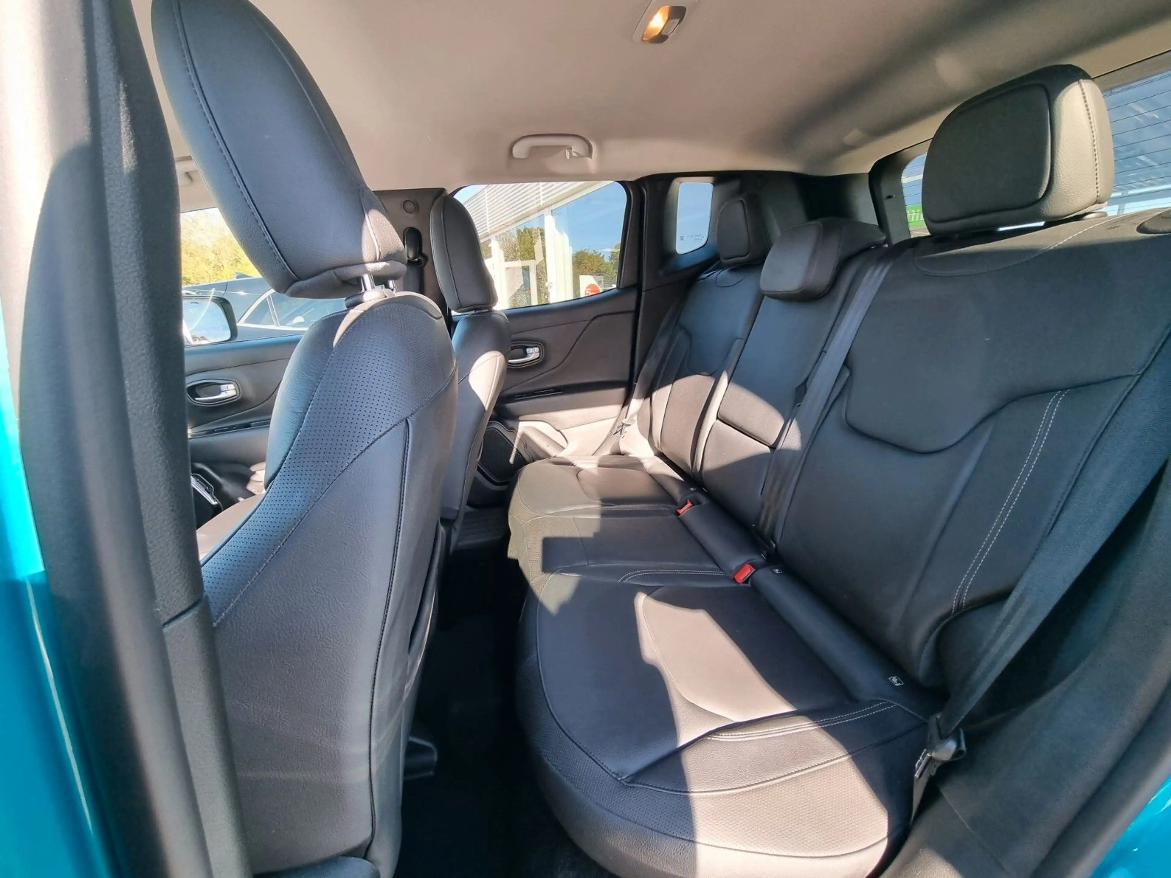 Jeep Renegade Limited FWD Automatik — photo 6