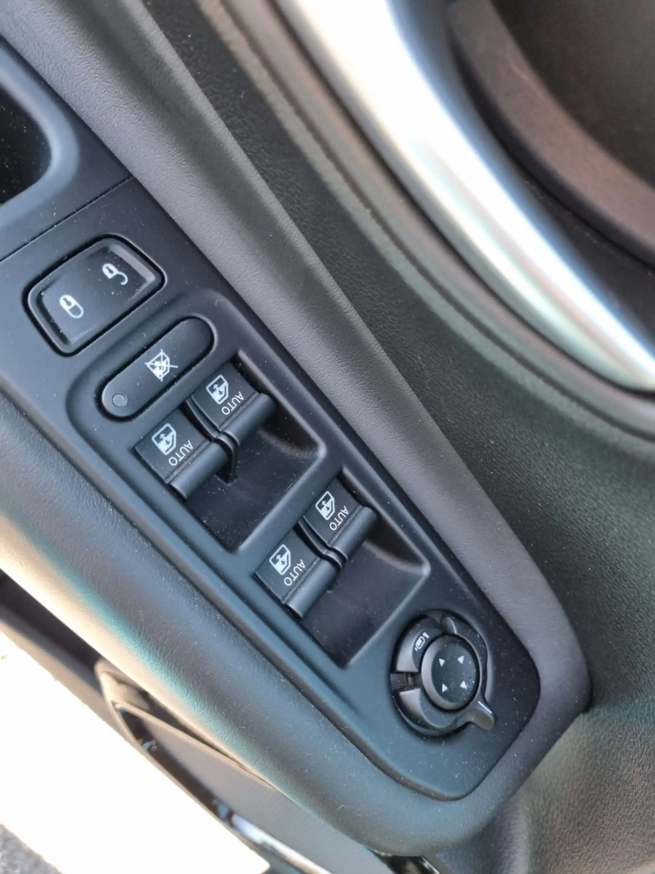 Jeep Renegade Limited FWD Automatik — photo 7