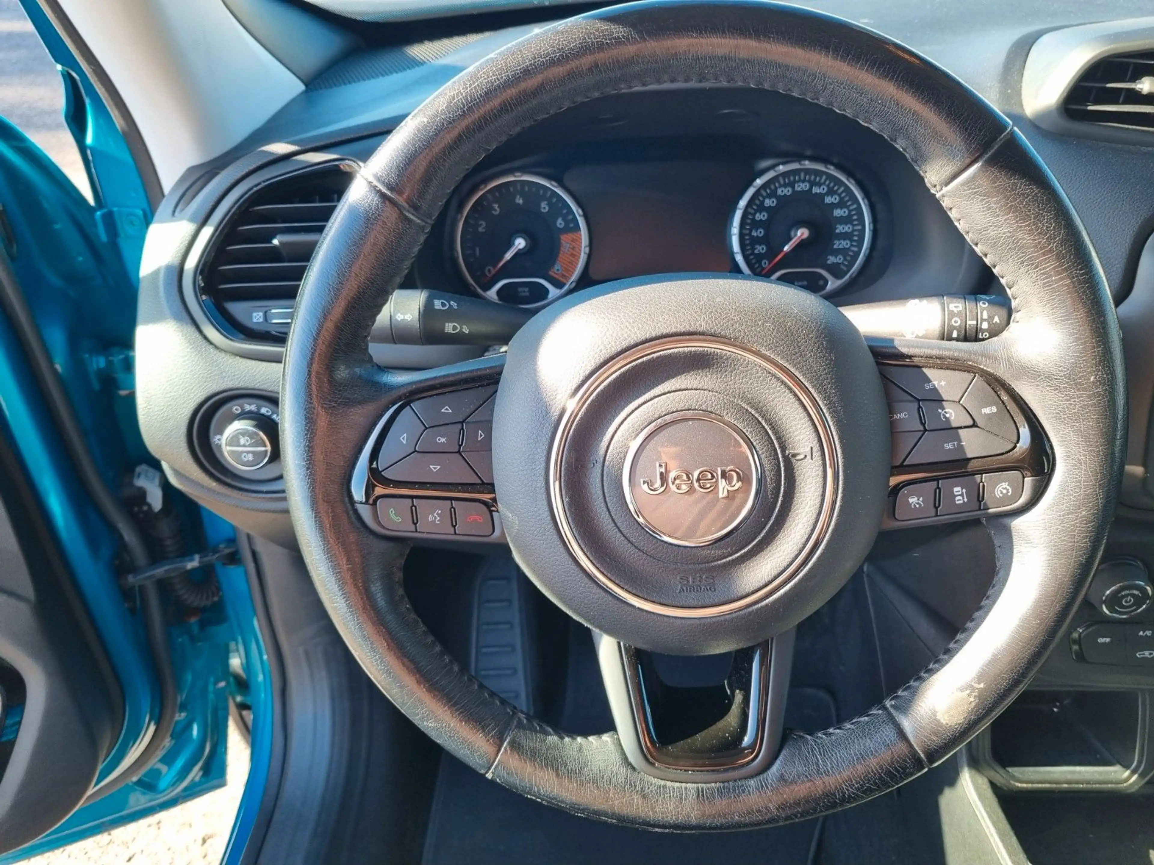 Jeep Renegade Limited FWD Automatik — photo 9