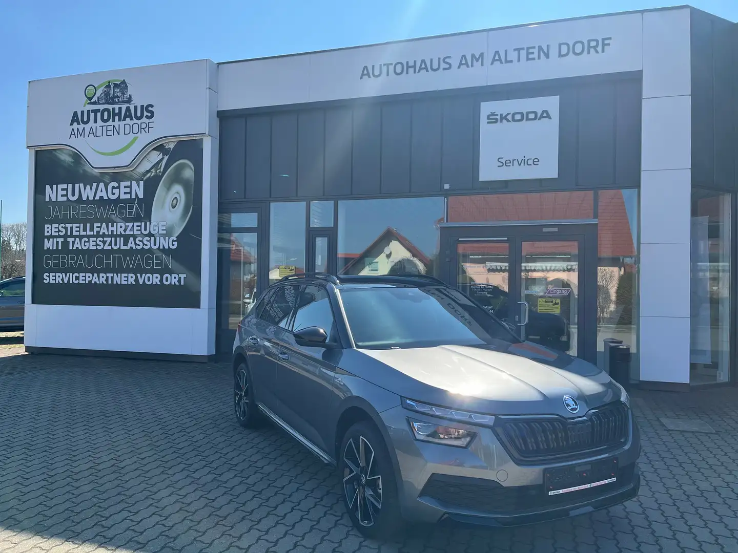 Skoda Kamiq Monte Carlo 1, 0 TSI Grau - 1