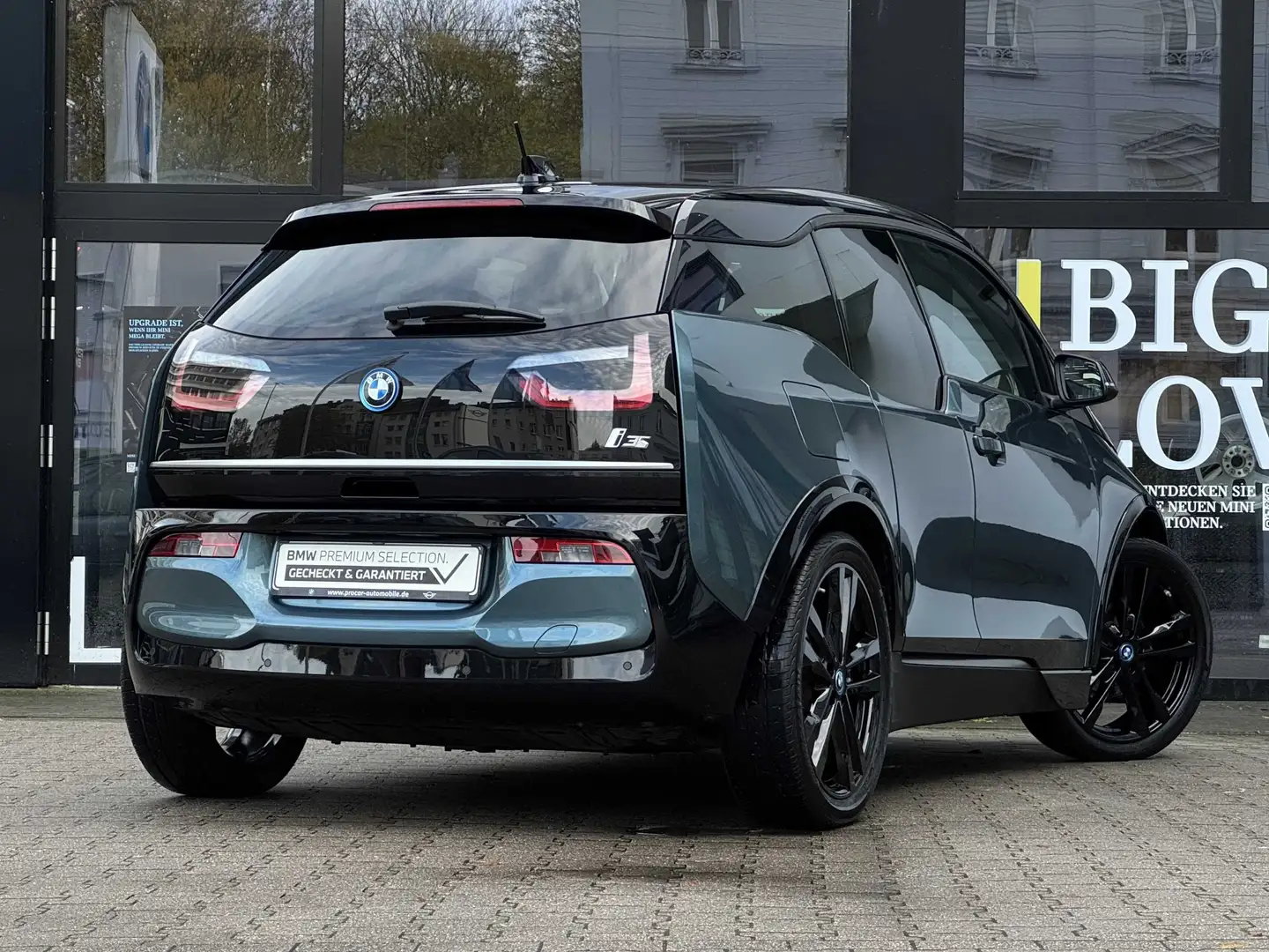 BMW i3 s 120Ah Navi Prof. LED PDC Standh. DAB 20"LM Modrá - 2