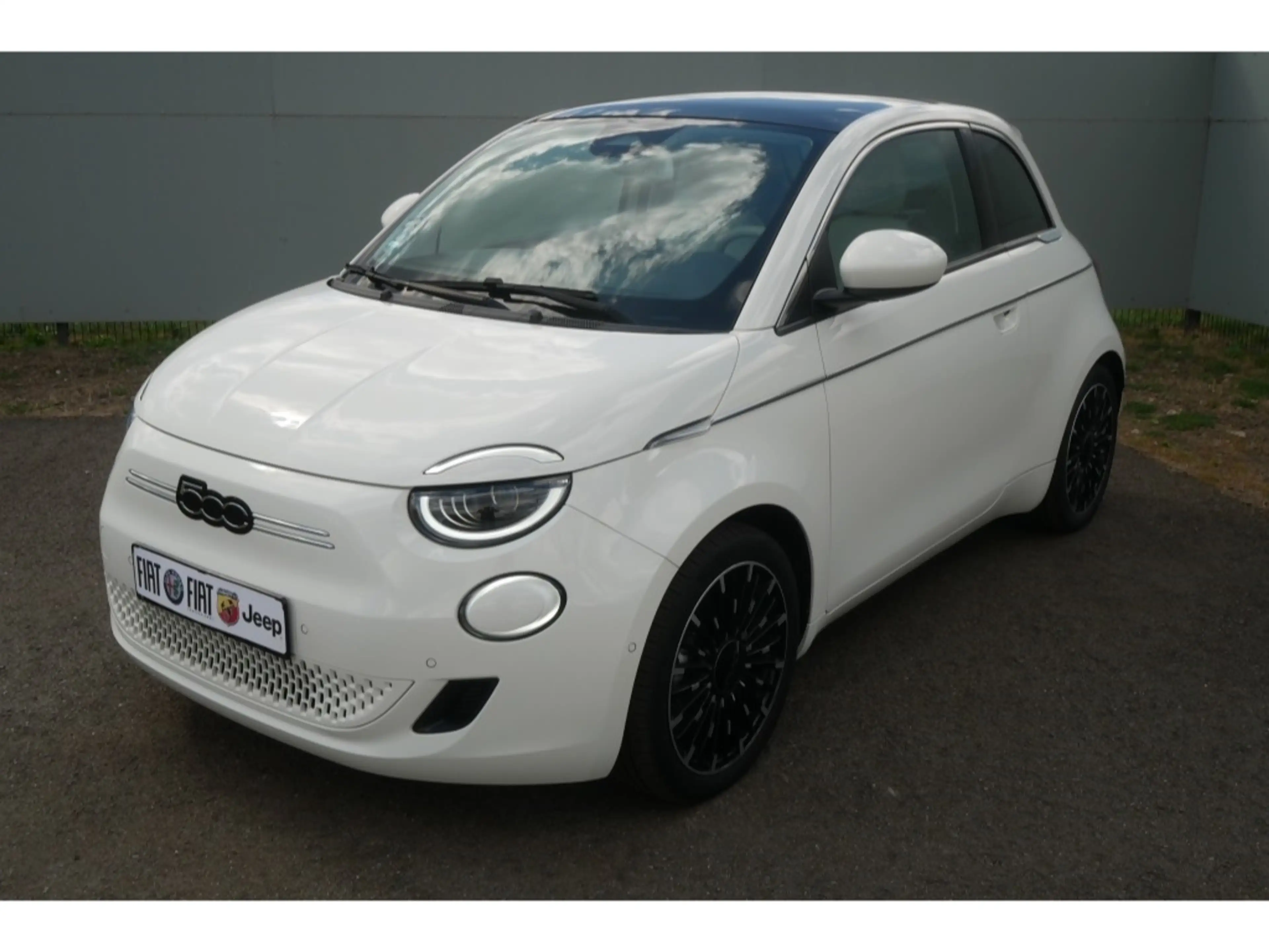 Fiat 500e LA PRIMA AT 42 Kwh 118PS LED GLASDACH NAVI WINTER — photo 7
