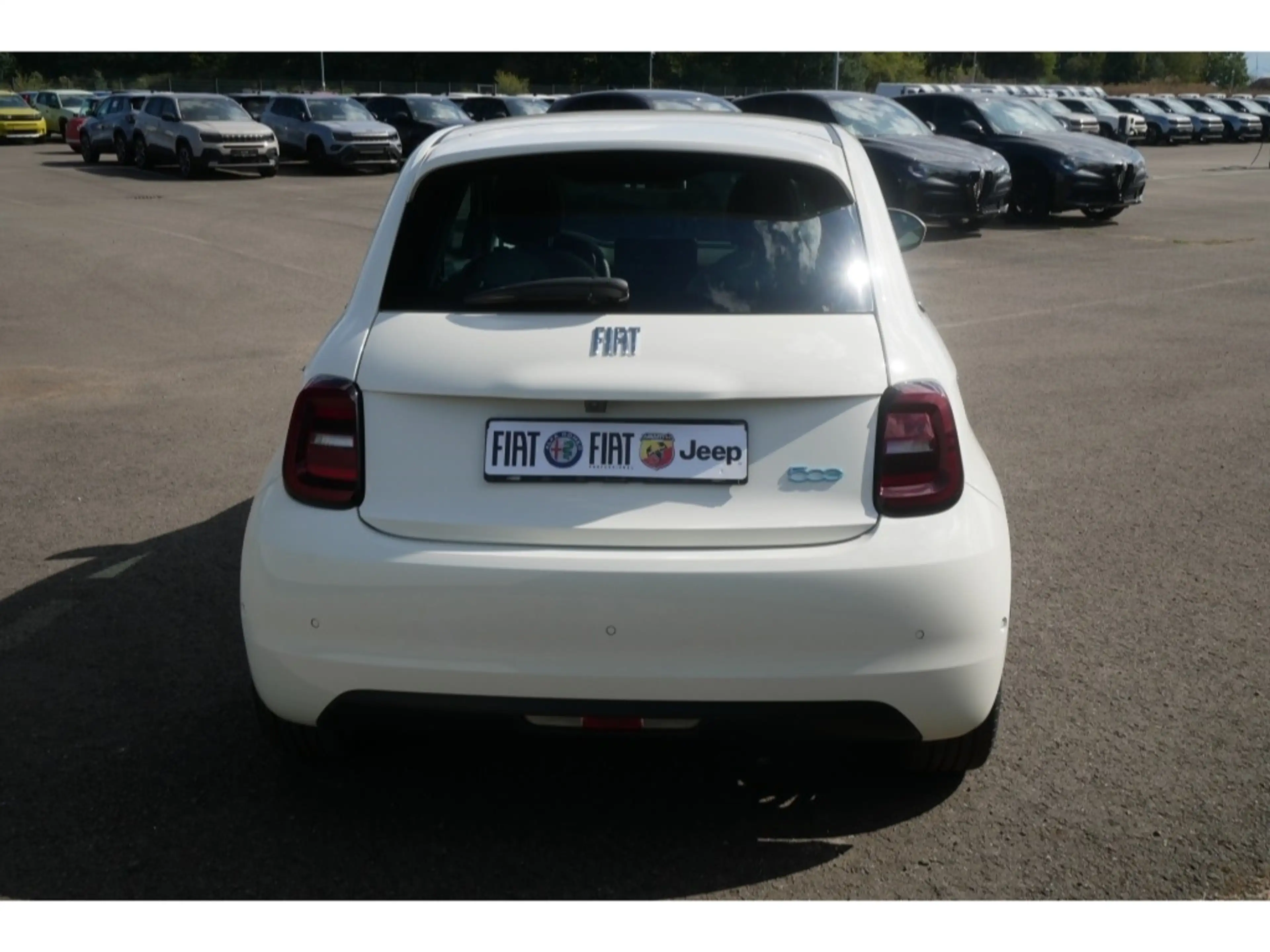 Fiat 500e LA PRIMA AT 42 Kwh 118PS LED GLASDACH NAVI WINTER — photo 4