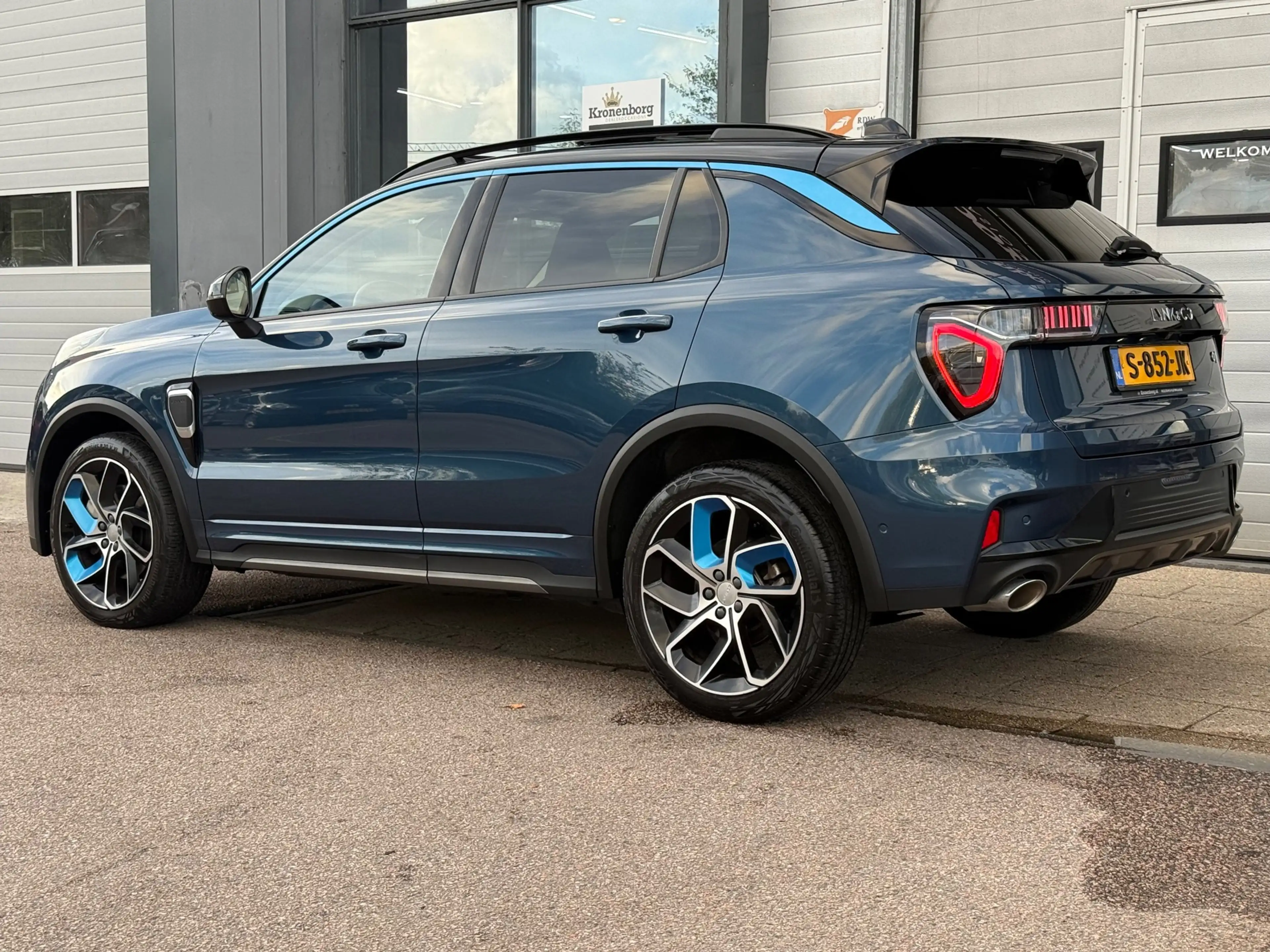 Lynk & Co 01 1.5| PANO| PLUG-IN| 360CAMERA| VOL — photo 14
