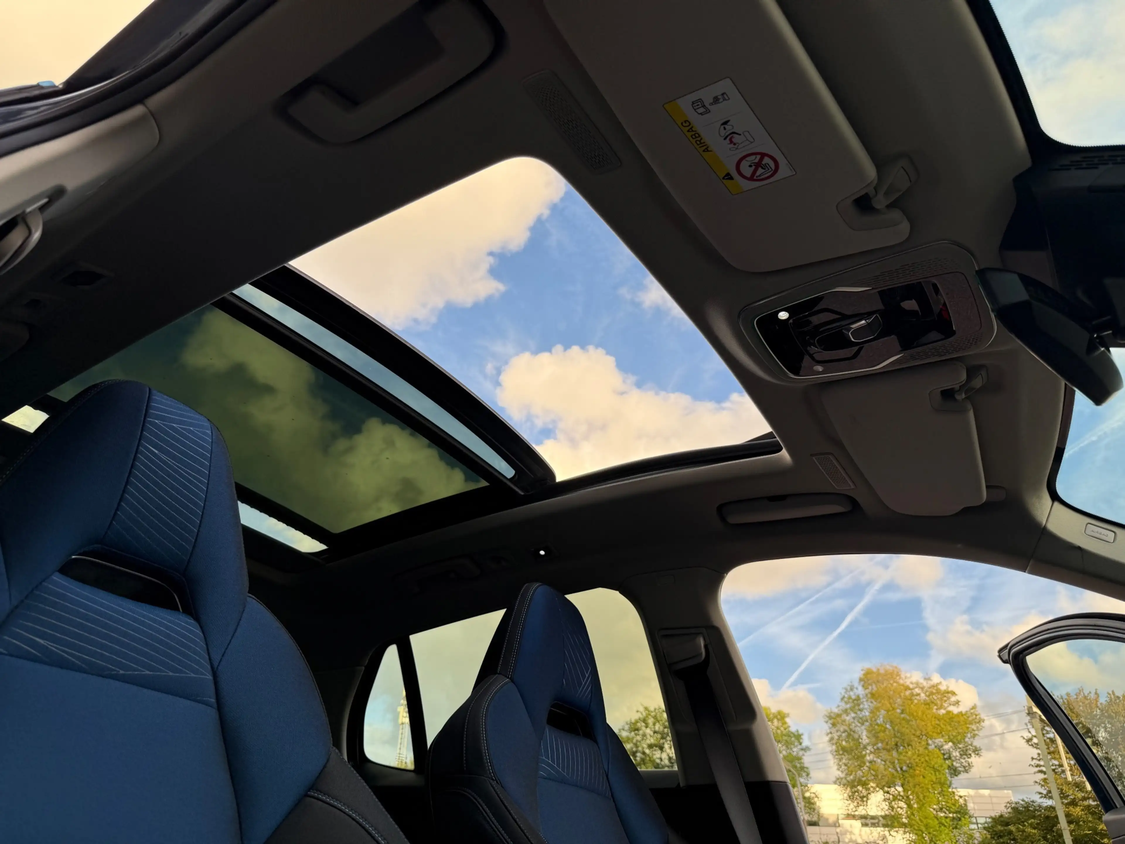 Lynk & Co 01 1.5| PANO| PLUG-IN| 360CAMERA| VOL — photo 10