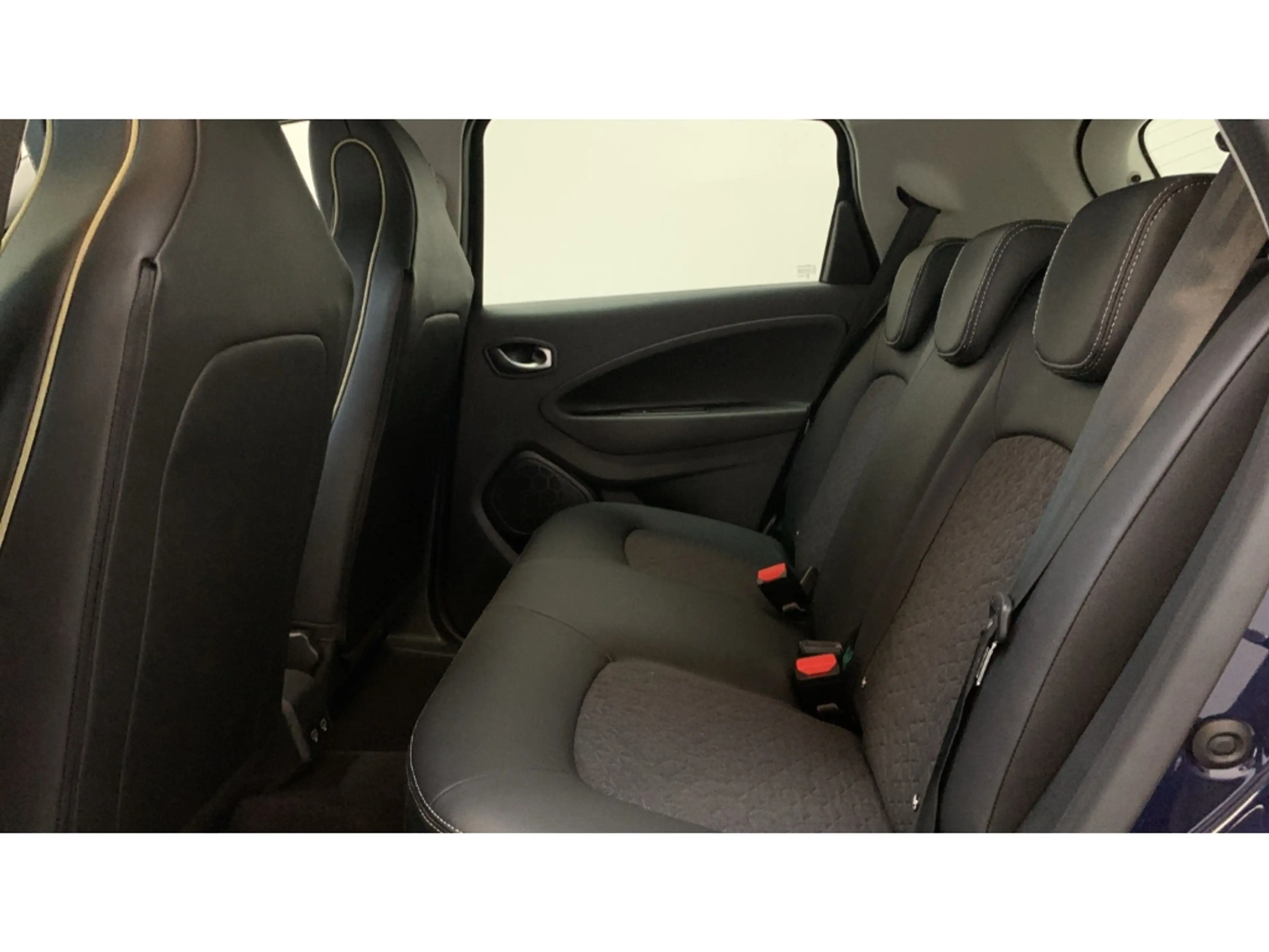 Renault ZOE ICONIC EV50 135hp WA RMEPUMPE Pack Iconic WÄRMEPUM — photo 11