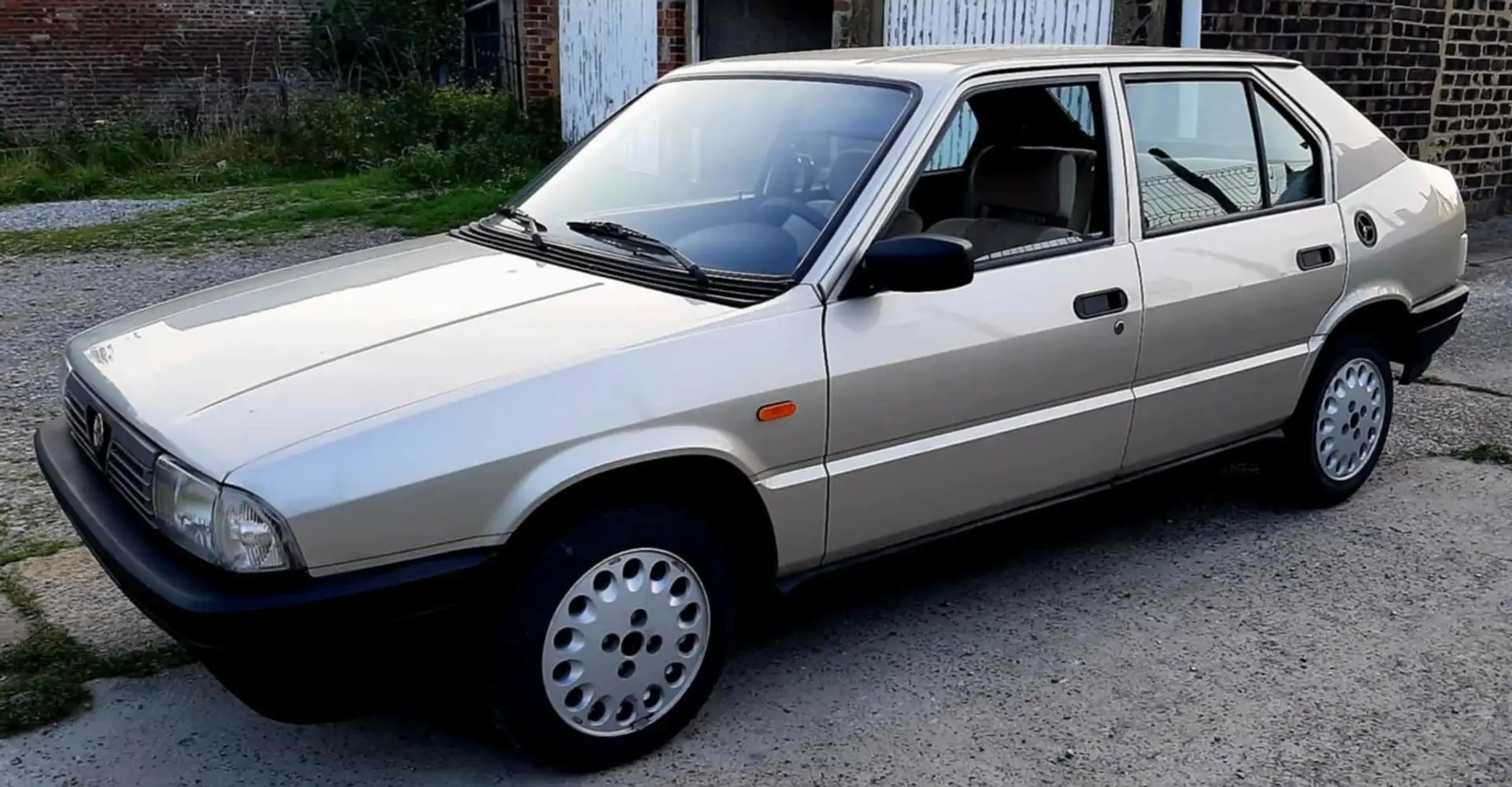 Alfa Romeo 33 1300 S Beżowy - 2