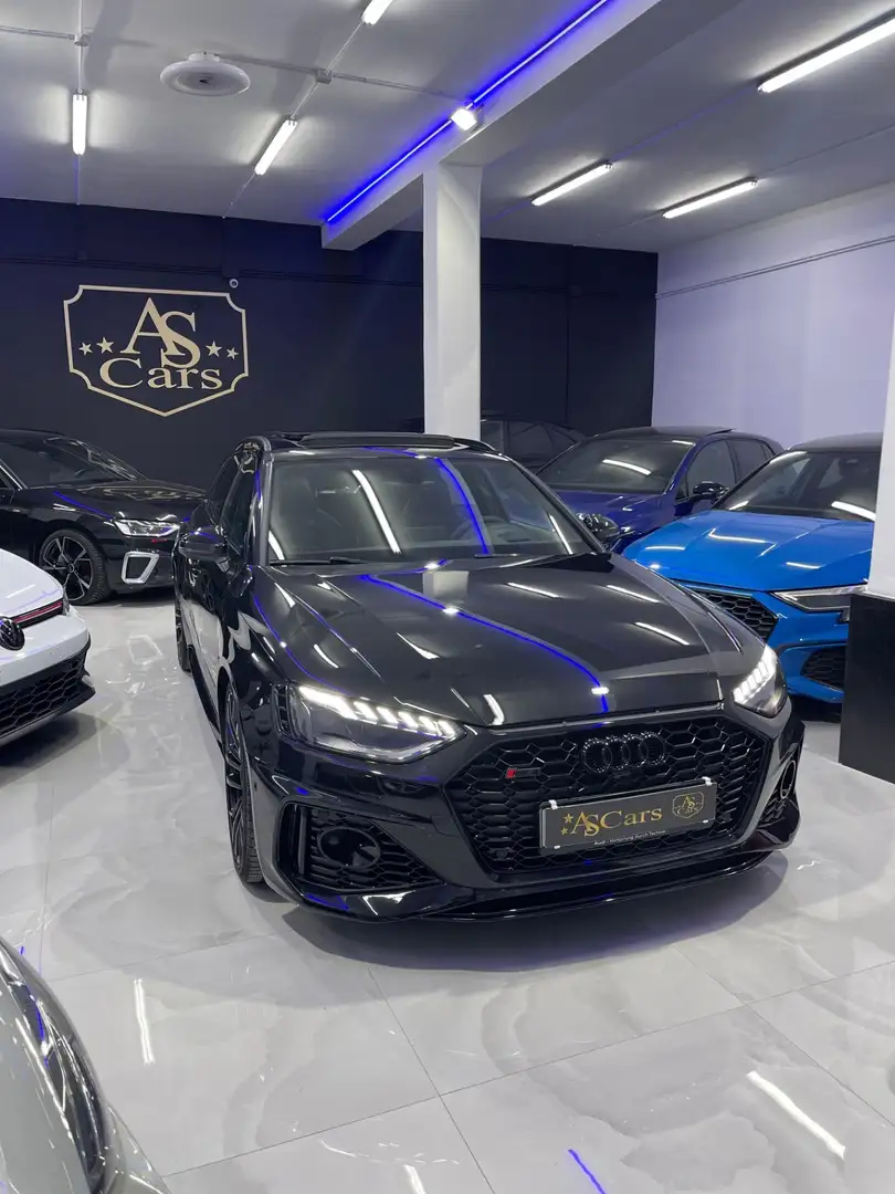 Audi A4 RS 4 Avant Noir - 2