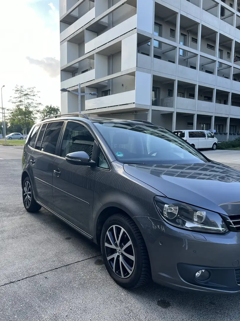 Volkswagen Touran Country 1,6 TDI DPF - 1