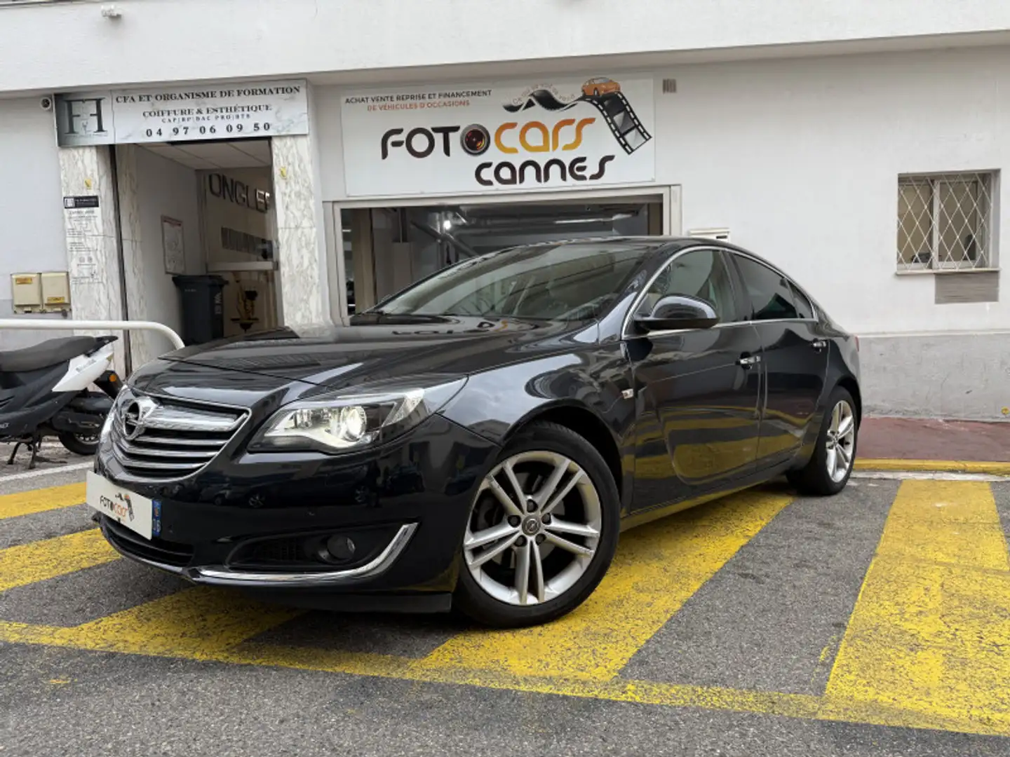 Opel Insignia 2.0 CDTI 163CH COSMO PACK AUTO 5P Noir - 1