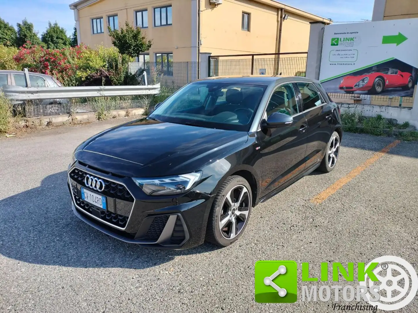 Audi A1 SPB 25 TFSI Identity Black Zwart - 1